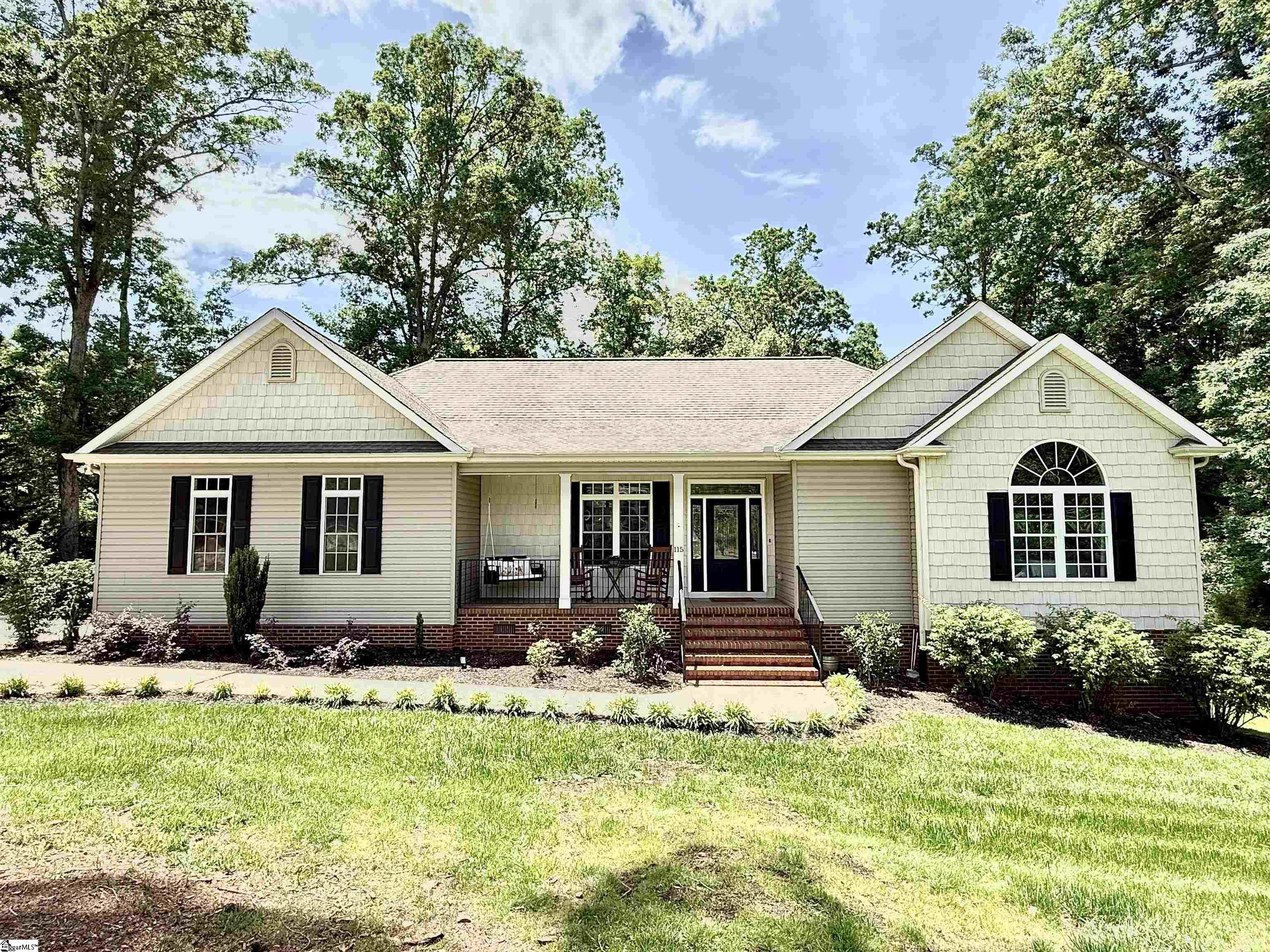 115 Woods Way Anderson, SC 29625