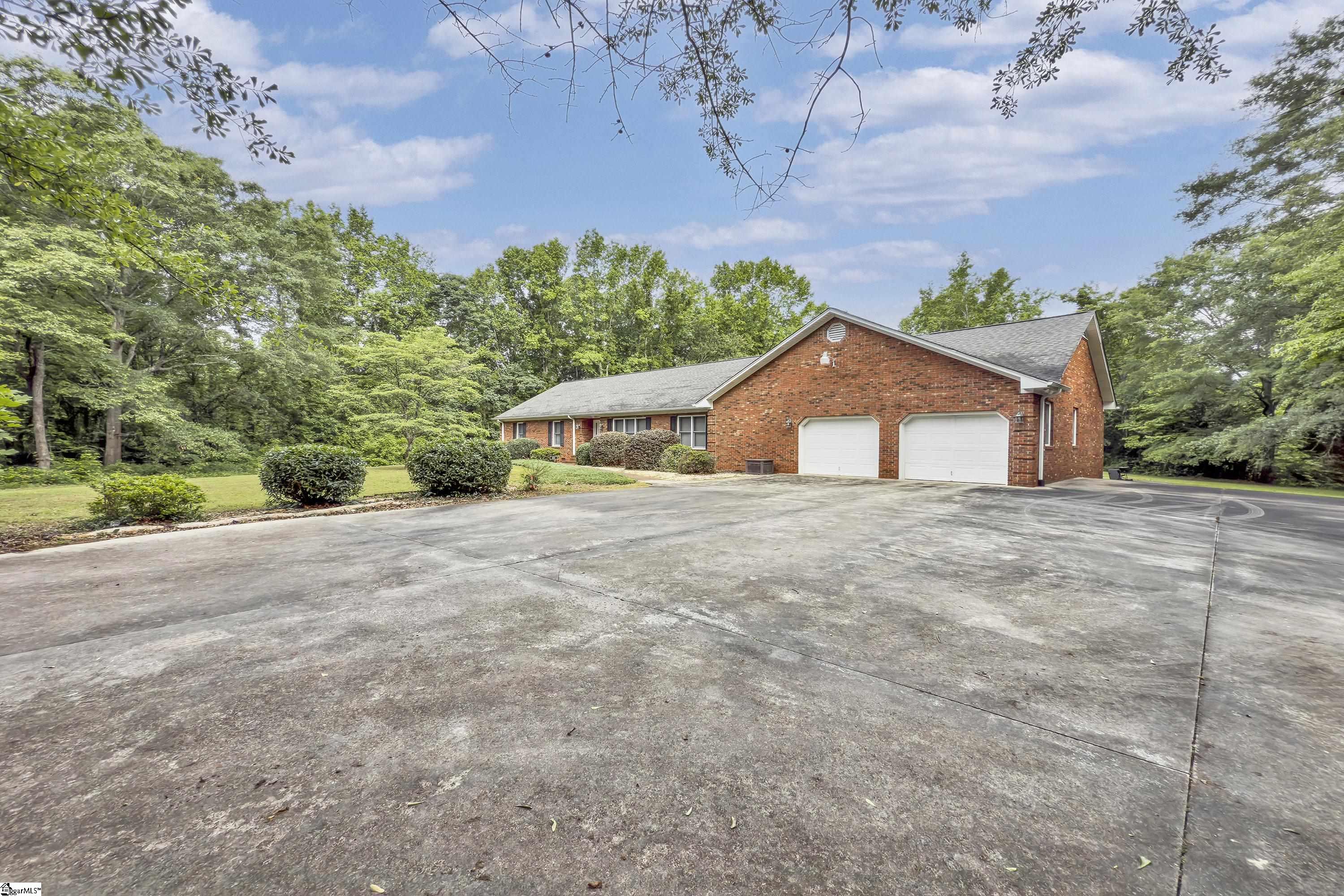 101 Dove Hill Court Easley, SC 29640