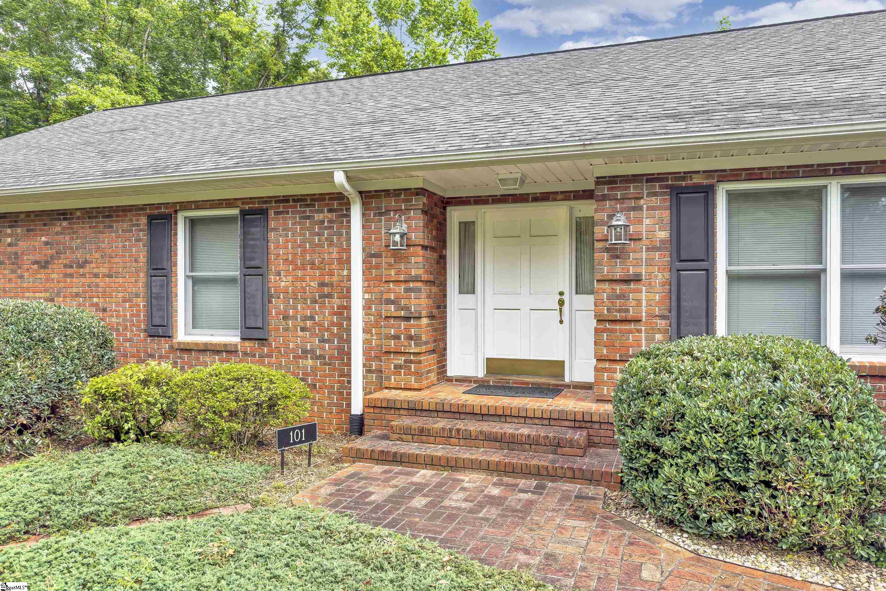 101 Dove Hill Court Easley, SC 29640
