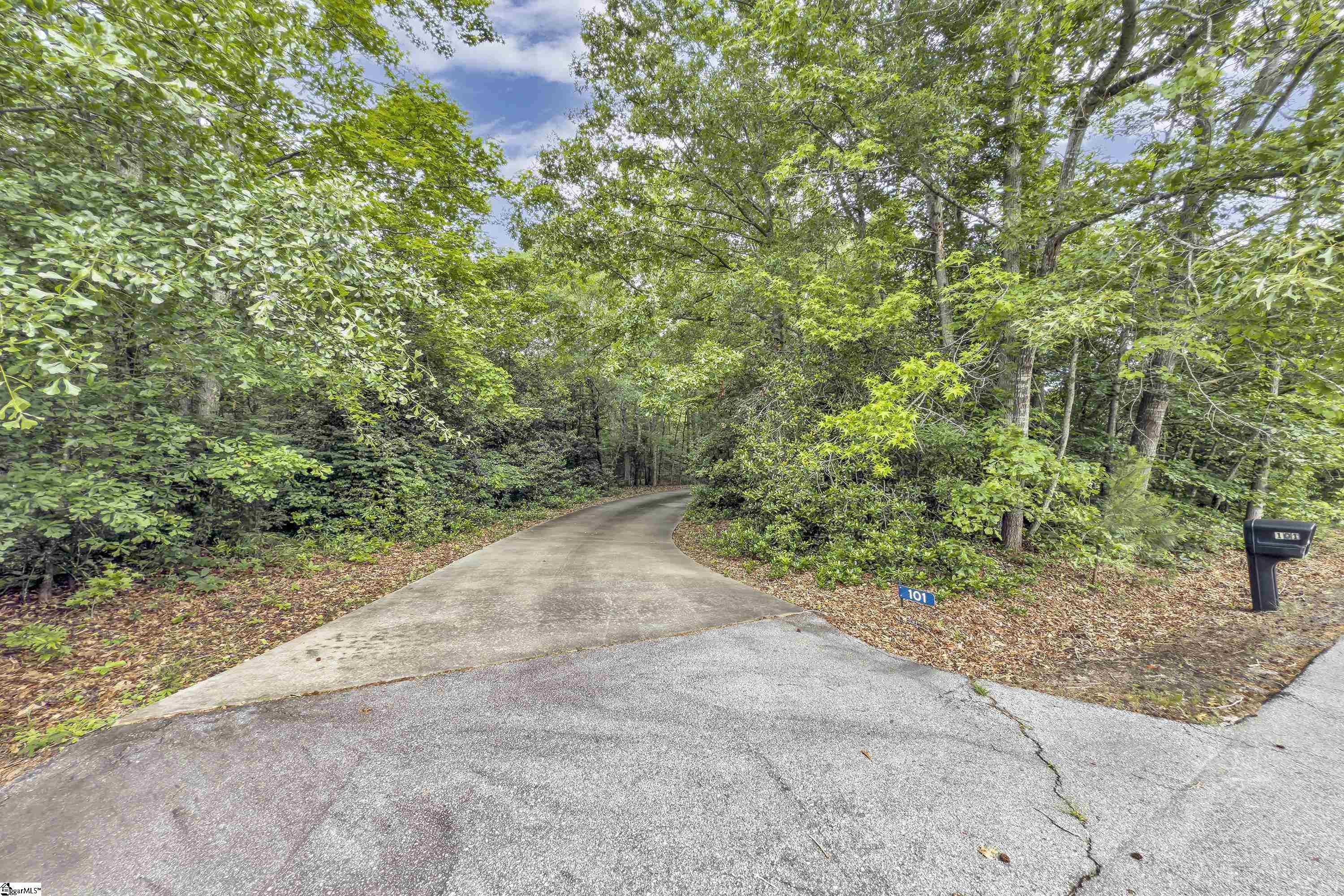 101 Dove Hill Court Easley, SC 29640