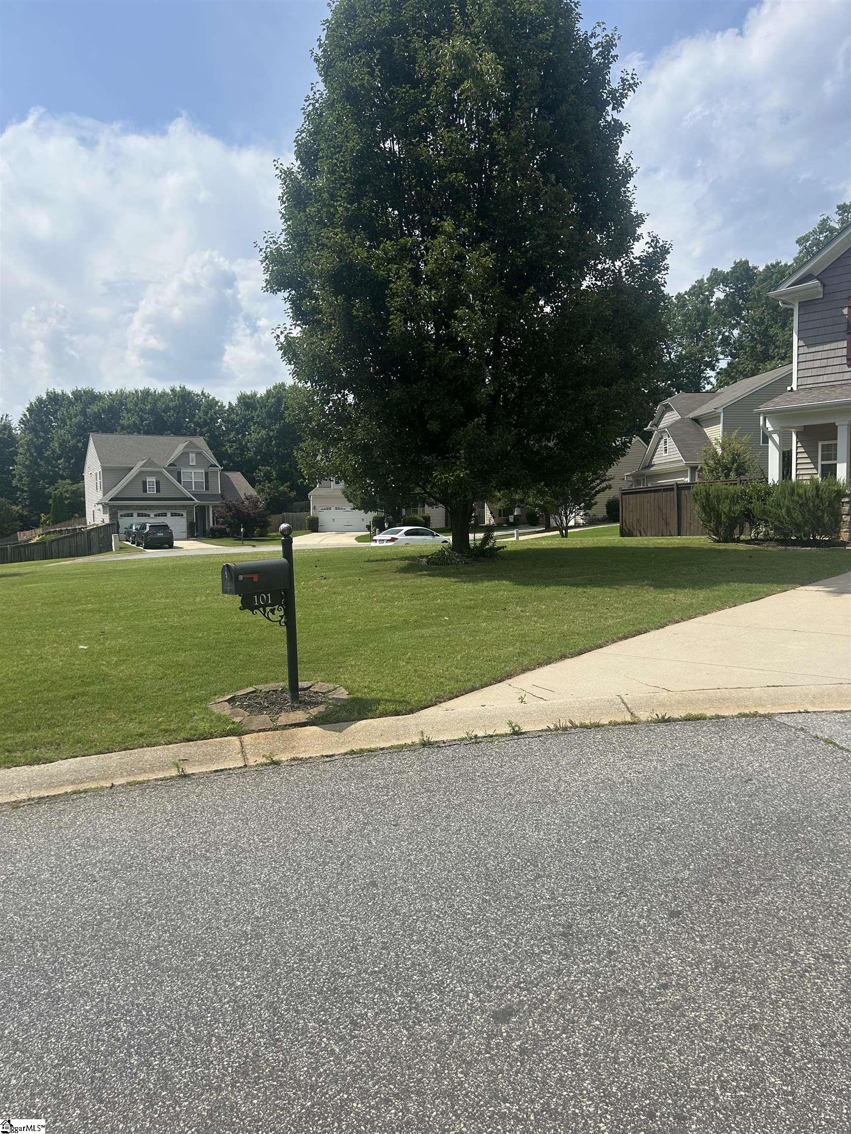 101 Stream Crossing Way Greer, SC 29650