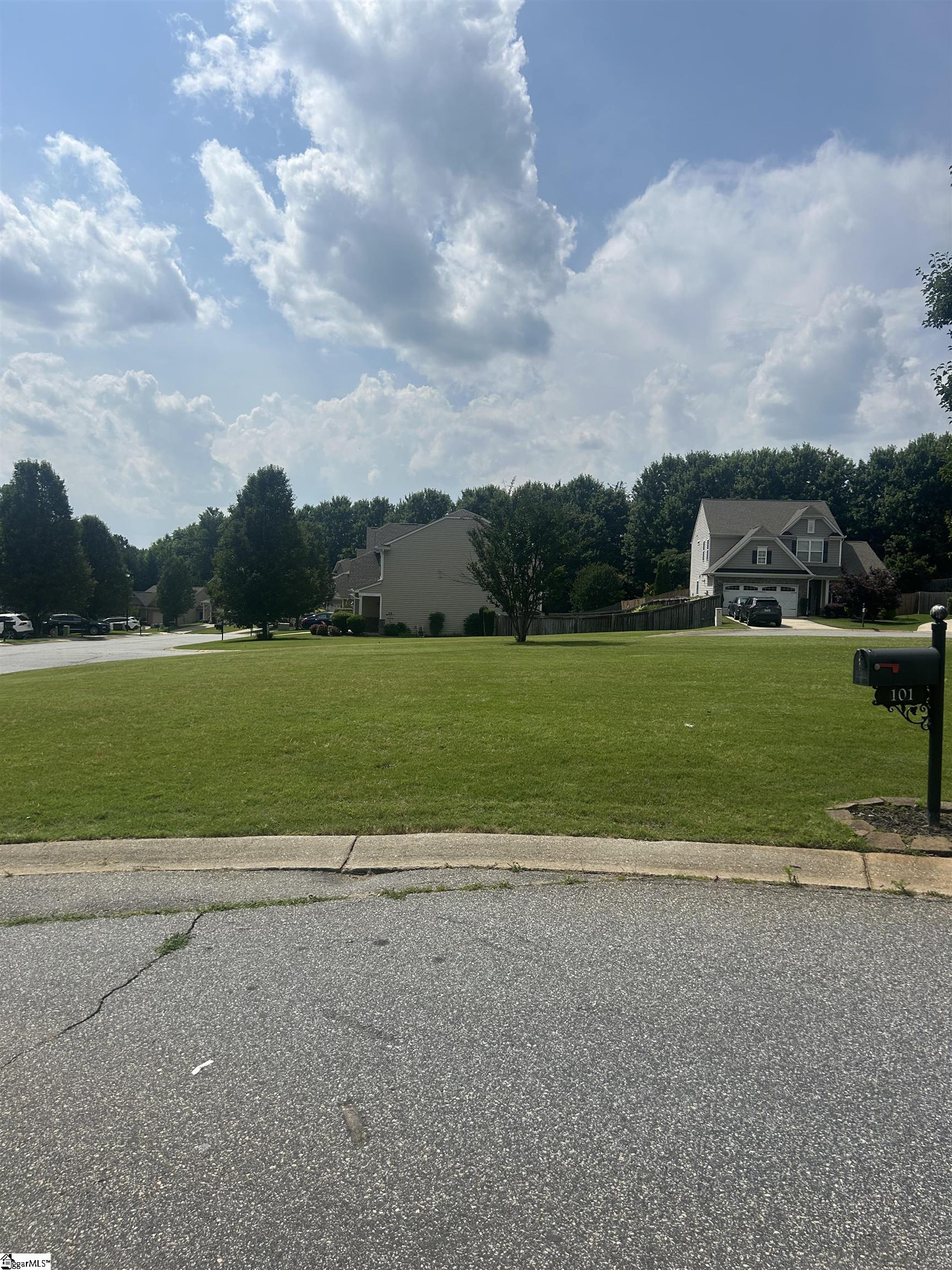 101 Stream Crossing Way Greer, SC 29650