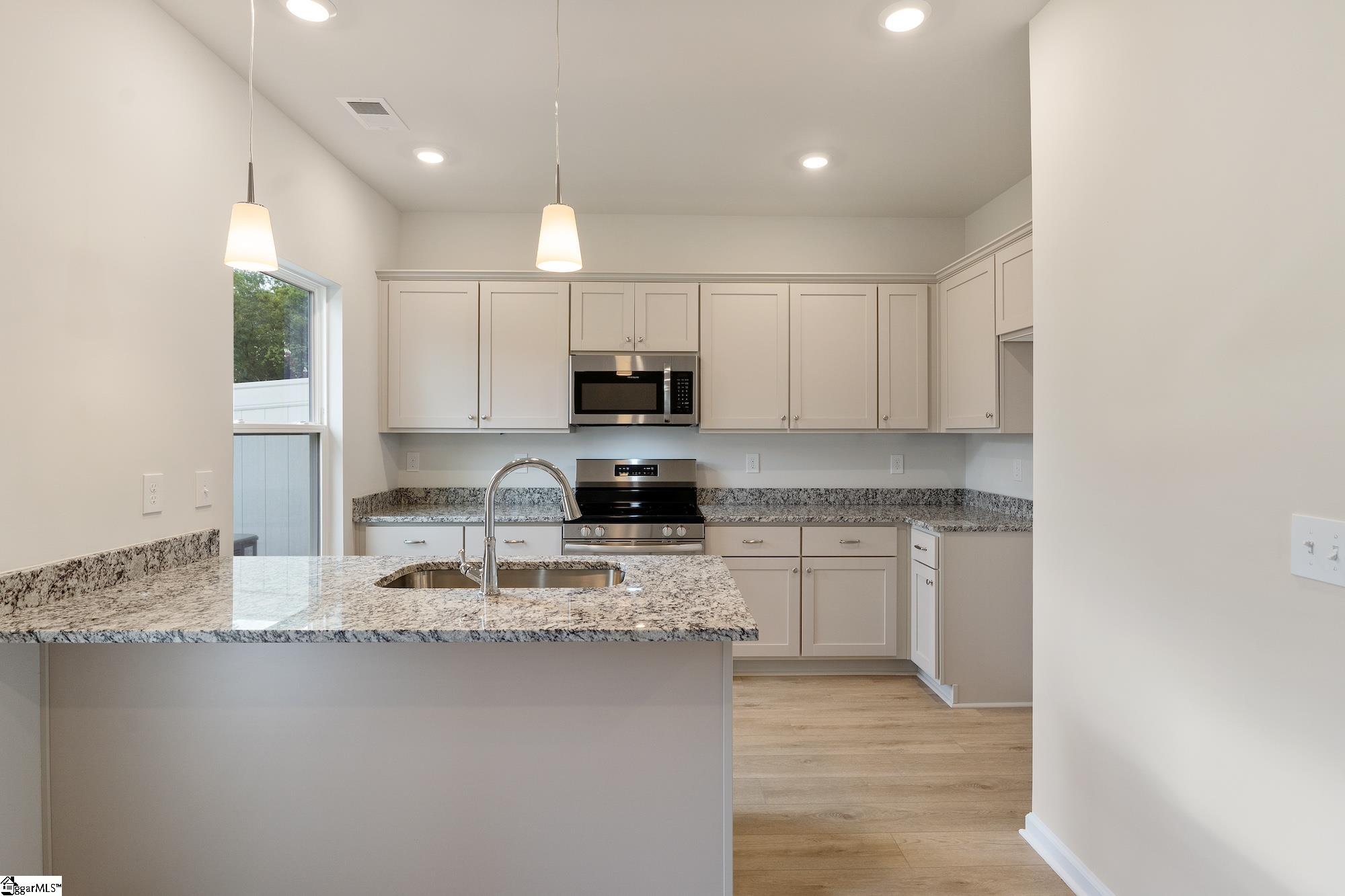 102 Denham Drive Taylors, SC 29687