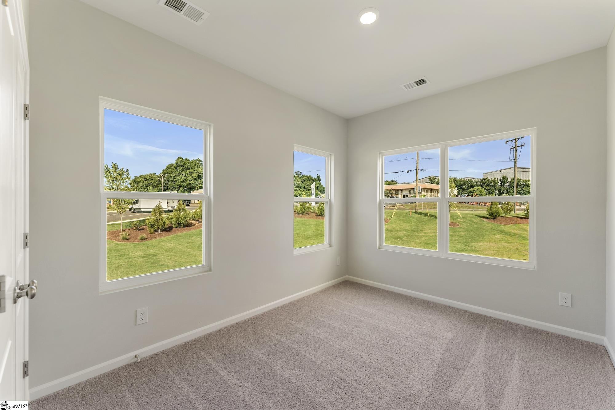 15 Nonnington Way Taylors, SC 29687