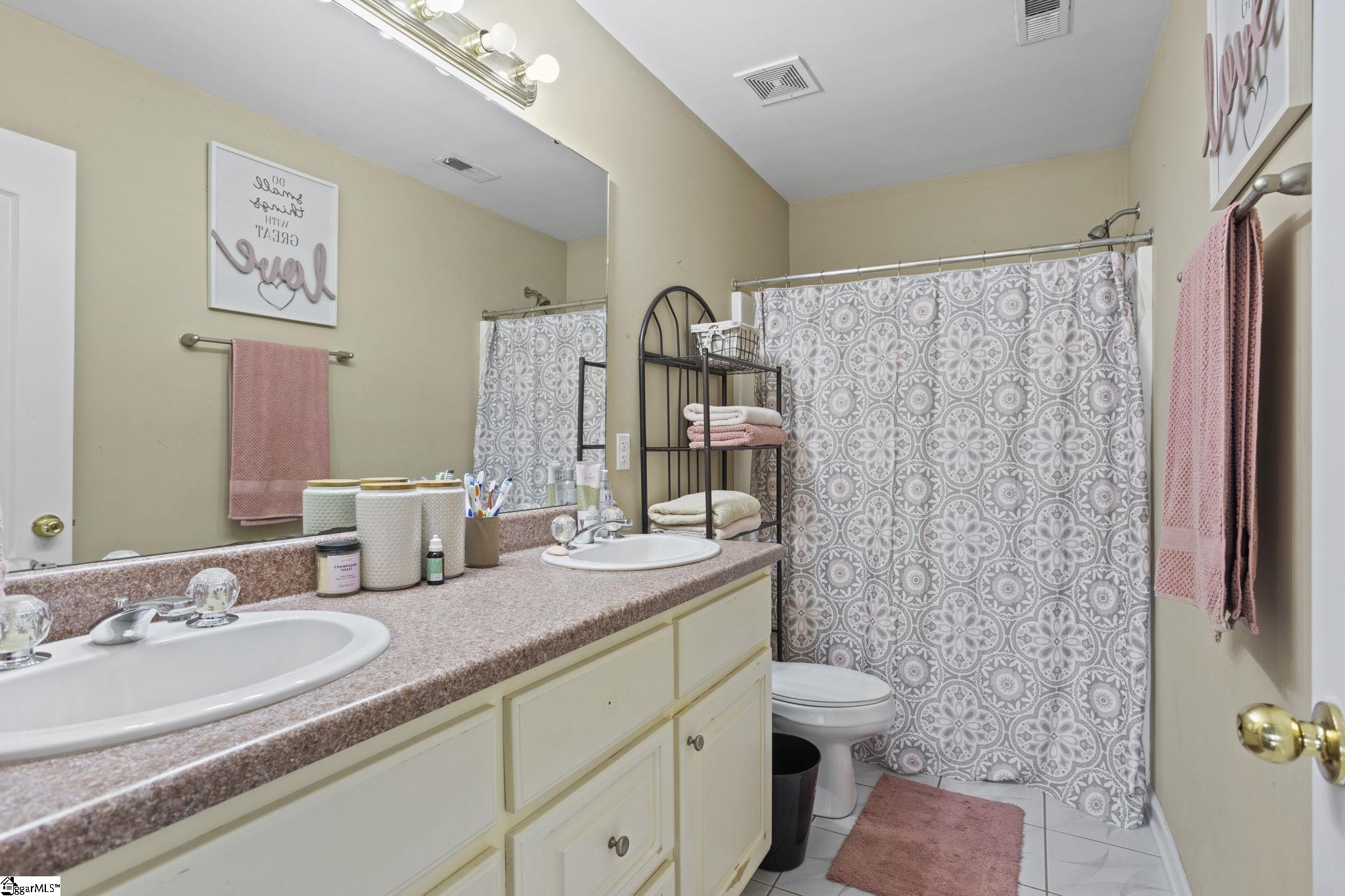 26 Glen Martin Lane Piedmont, SC 29673