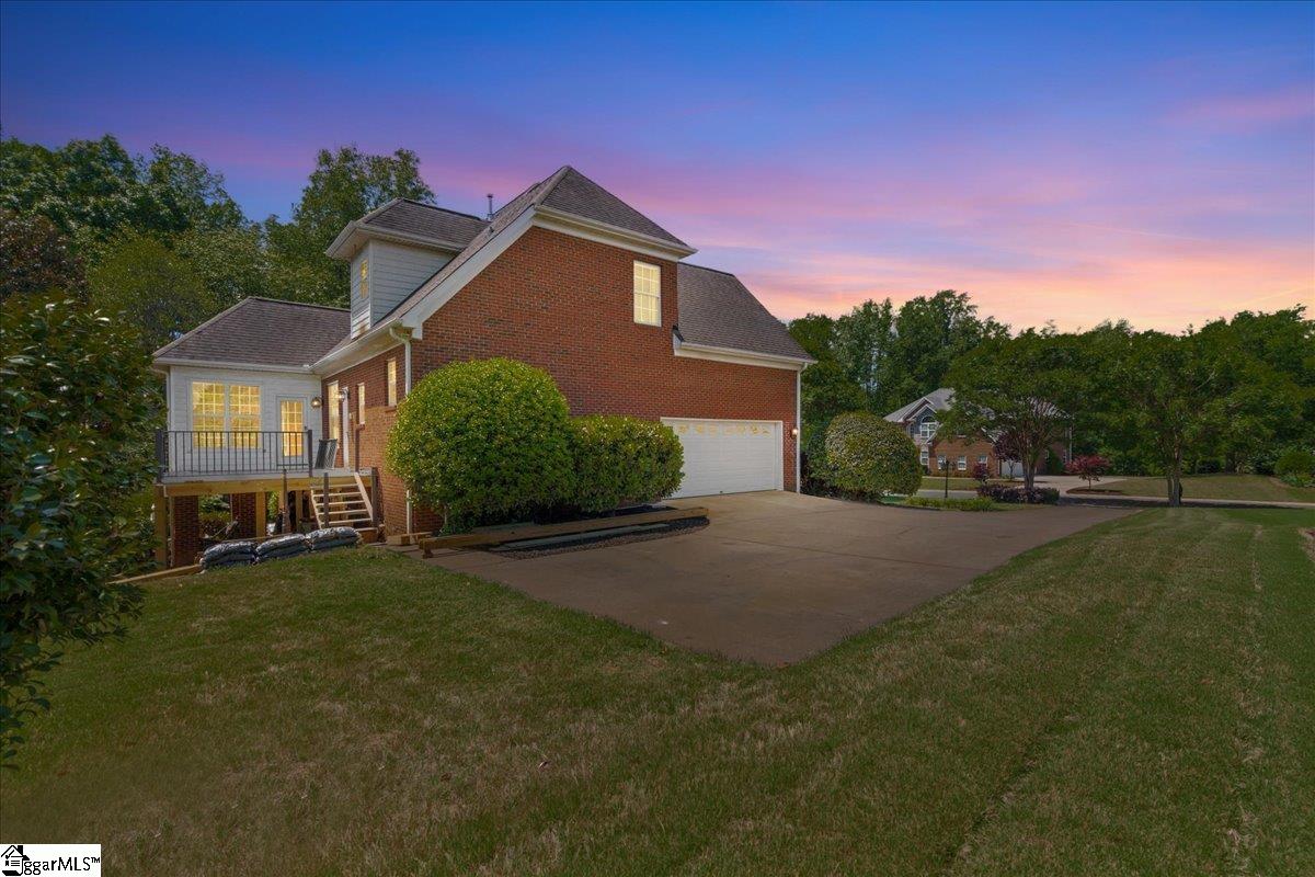 449 Crepe Myrtle Drive Greer, SC 29651