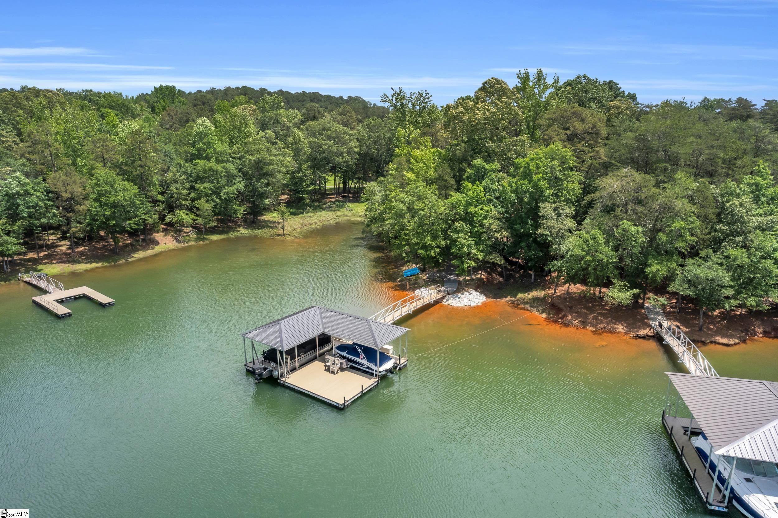 47 Rabbit Run Hartwell, GA 30643