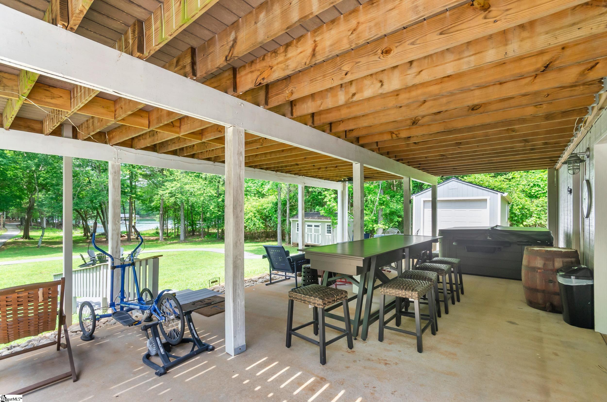 47 Rabbit Run Hartwell, GA 30643