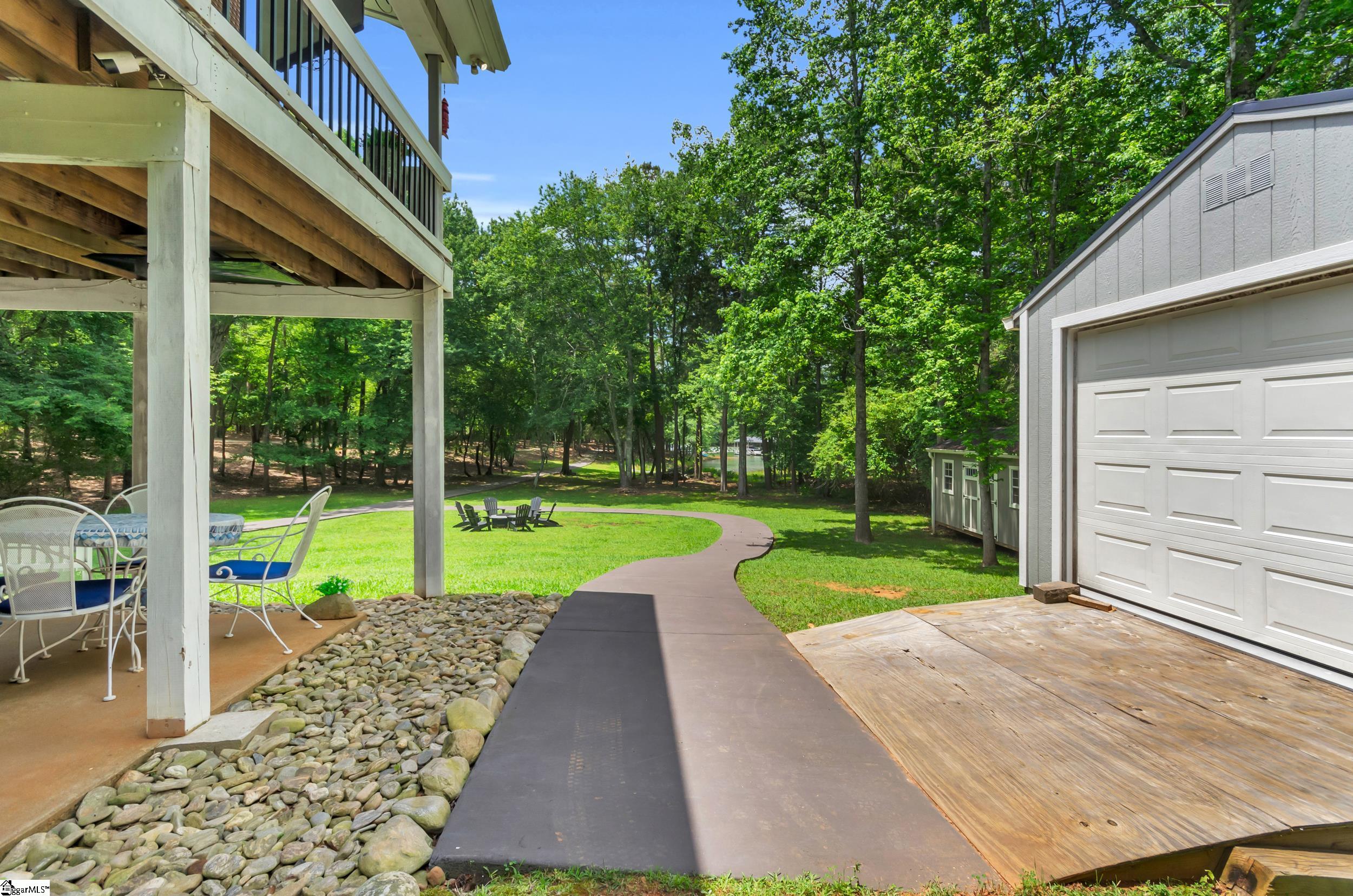 47 Rabbit Run Hartwell, GA 30643