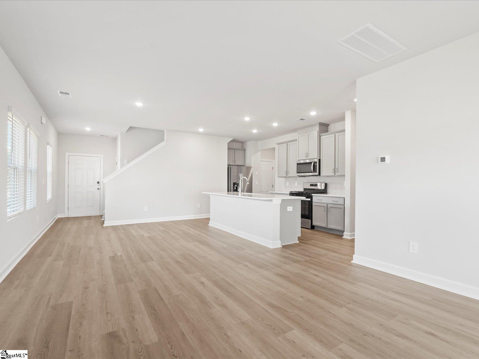 129 Gardner Avenue Gray Court, SC 29645