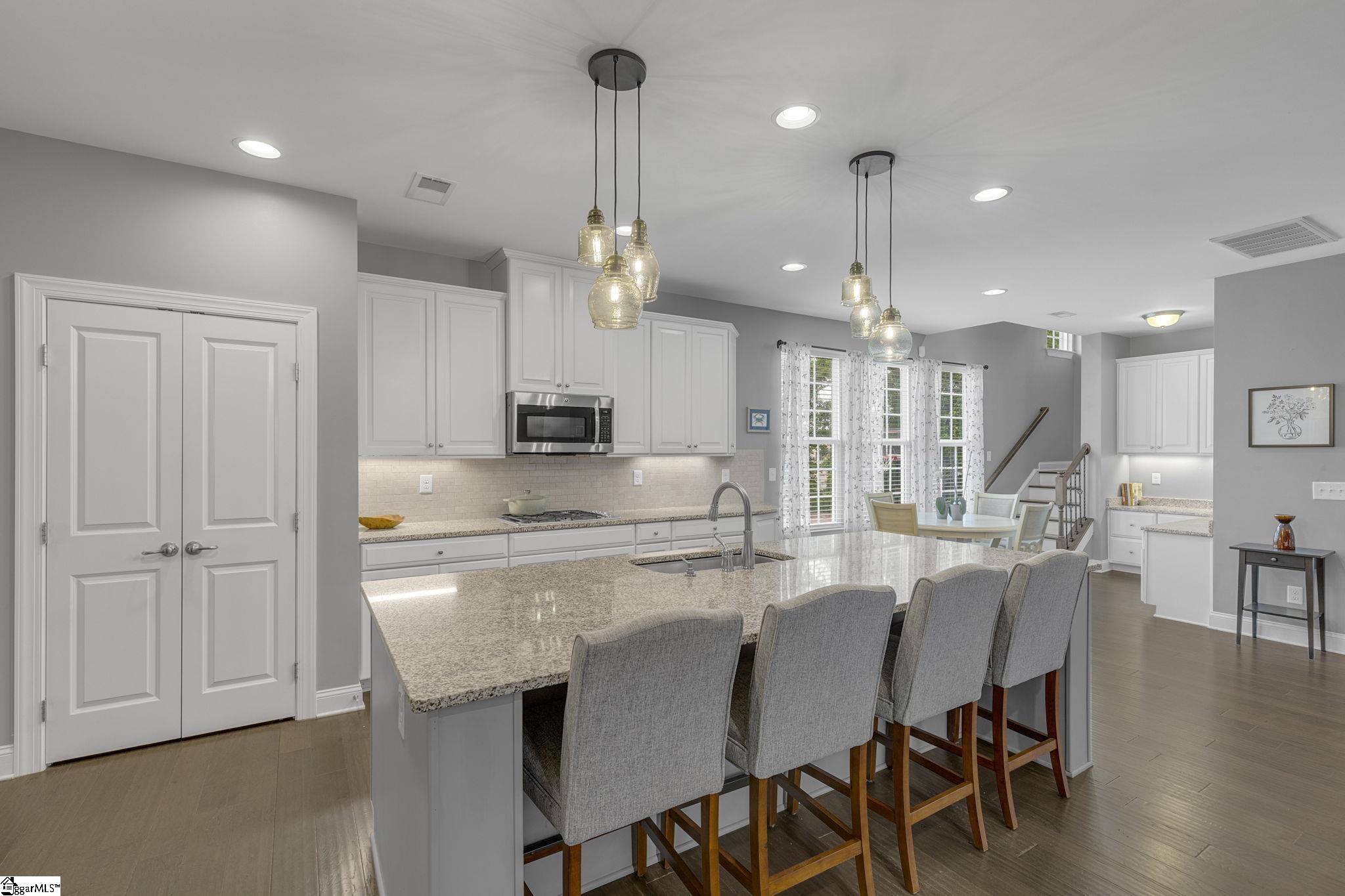 329 Algonquin Trail Greenville, SC 29607