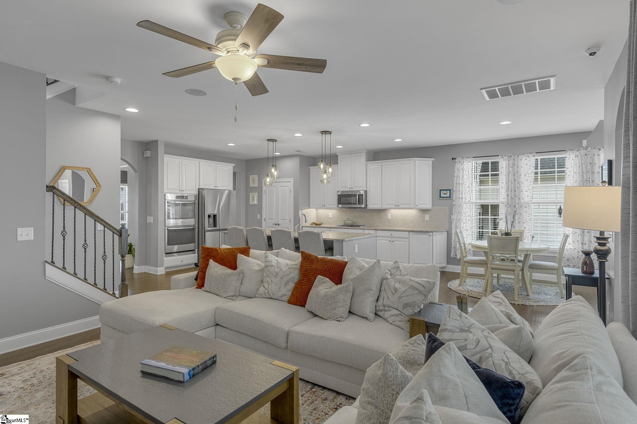329 Algonquin Trail Greenville, SC 29607