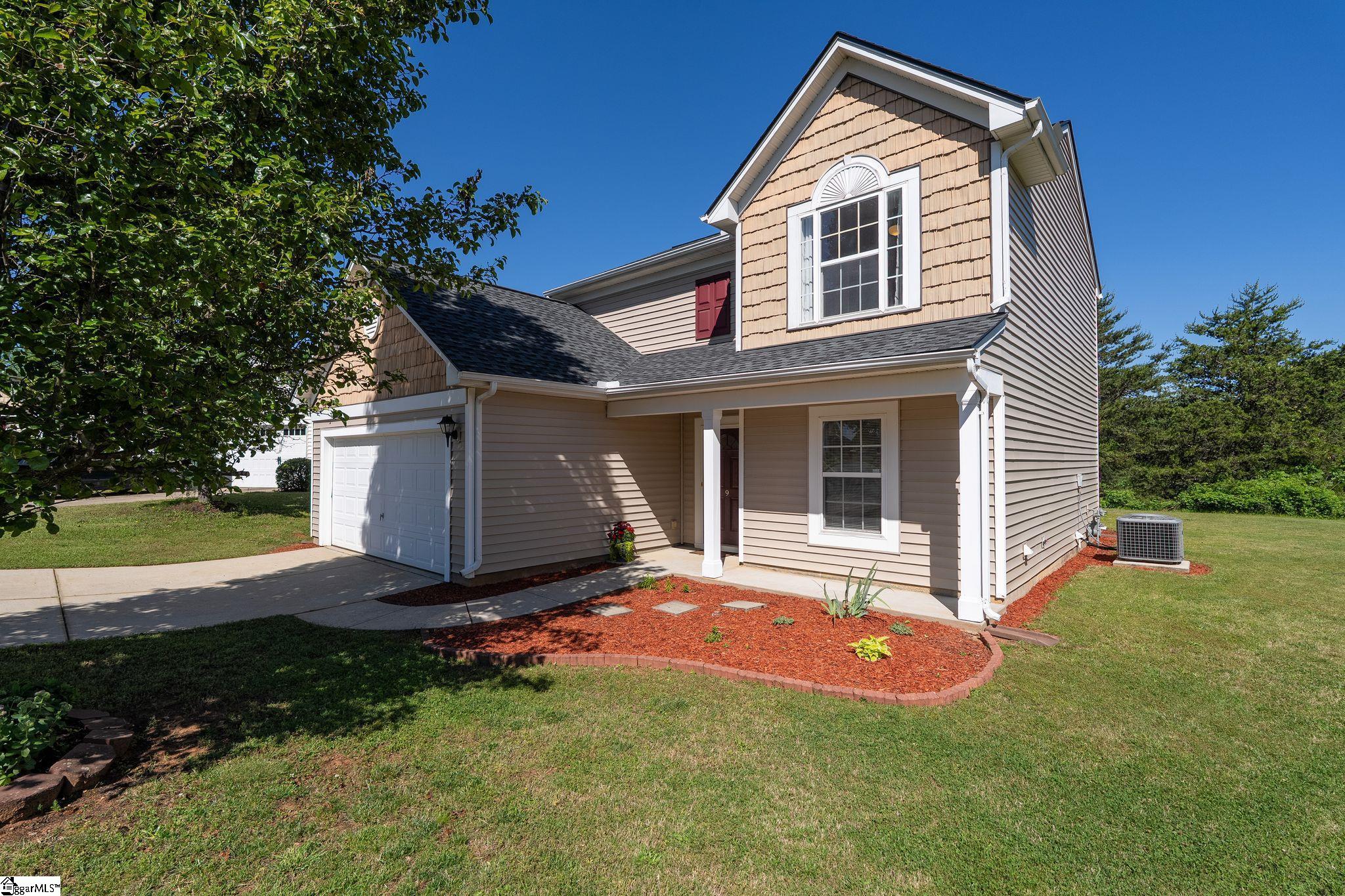 9 Hollow Tree Way Greenville, SC 29605-6430