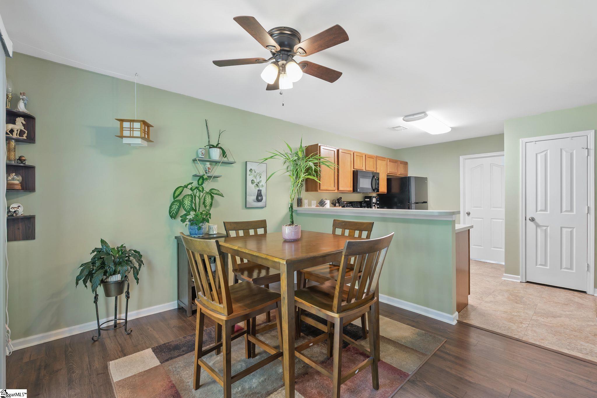9 Hollow Tree Way Greenville, SC 29605-6430