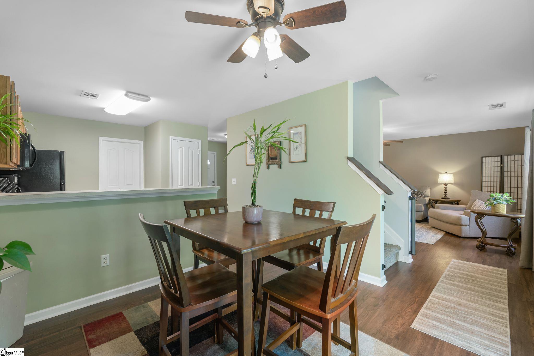 9 Hollow Tree Way Greenville, SC 29605-6430