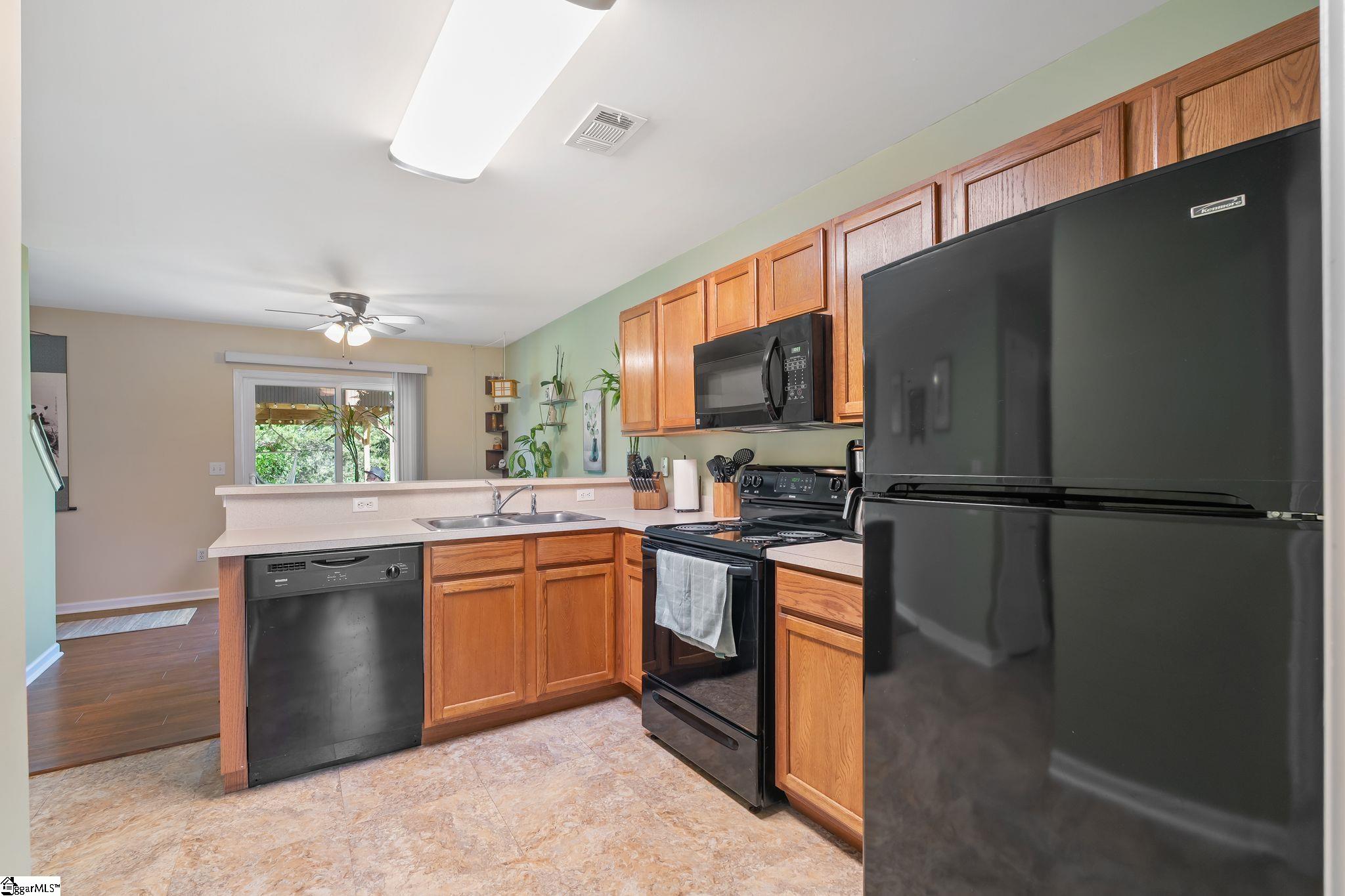 9 Hollow Tree Way Greenville, SC 29605-6430