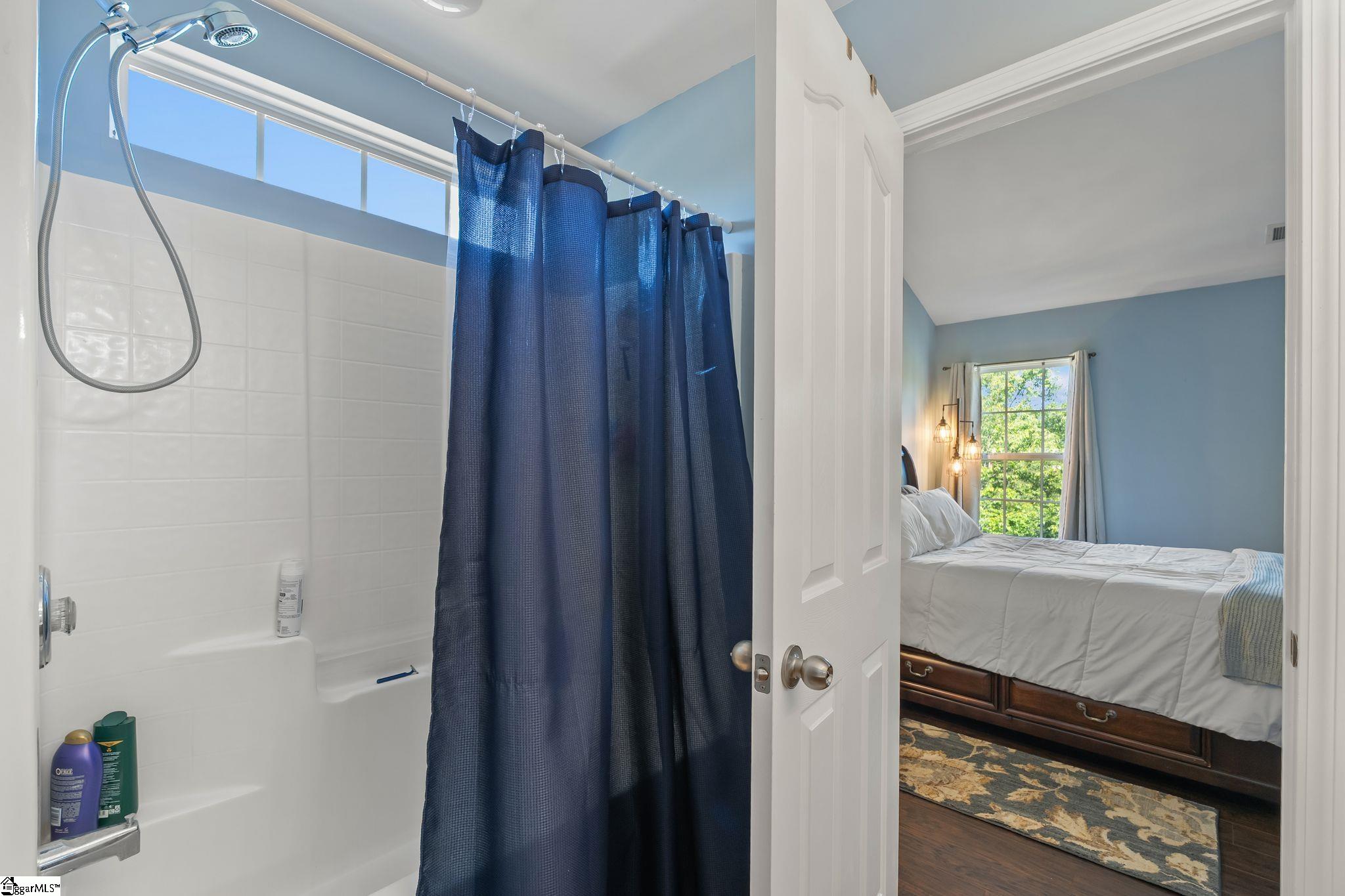 9 Hollow Tree Way Greenville, SC 29605-6430