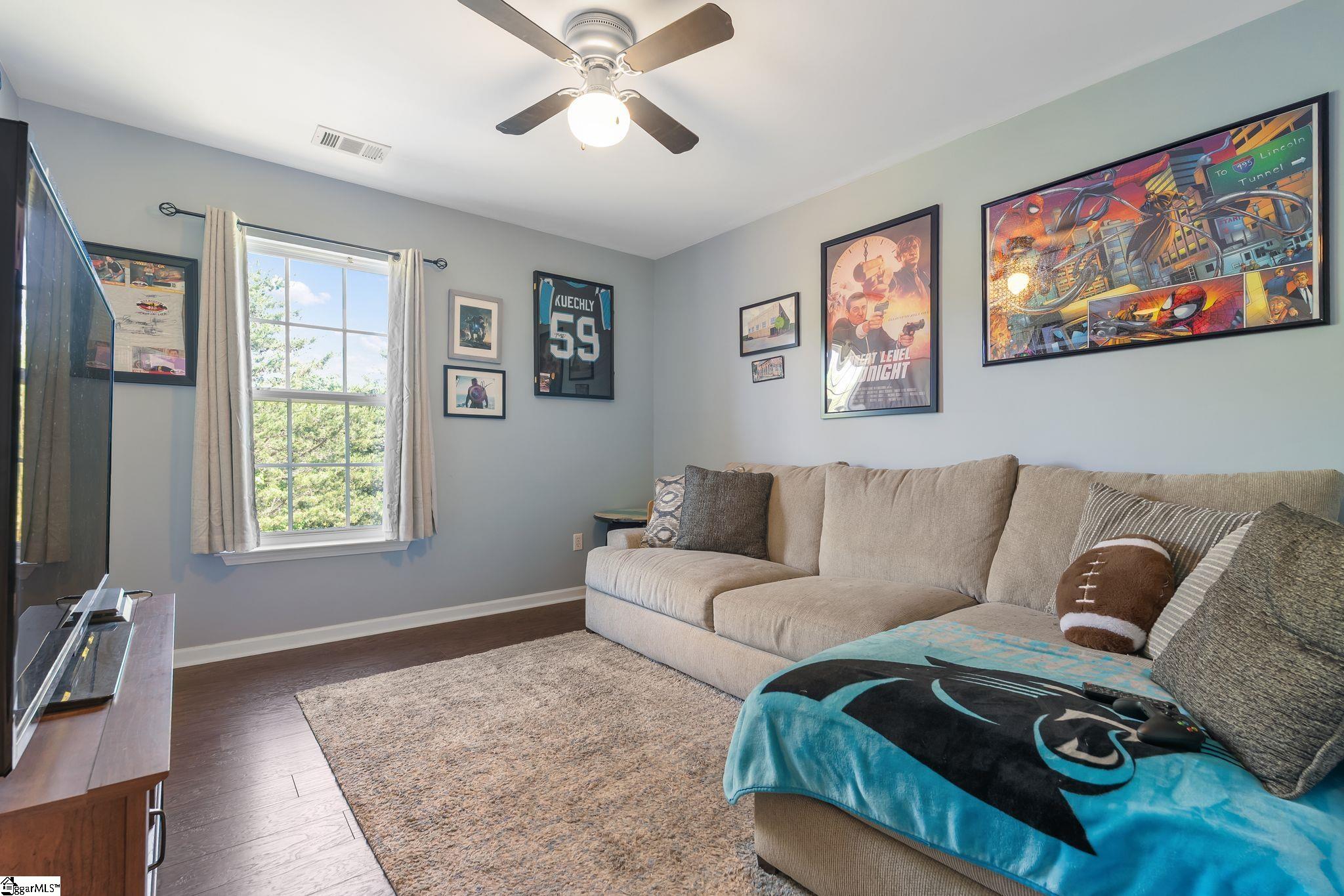 9 Hollow Tree Way Greenville, SC 29605-6430