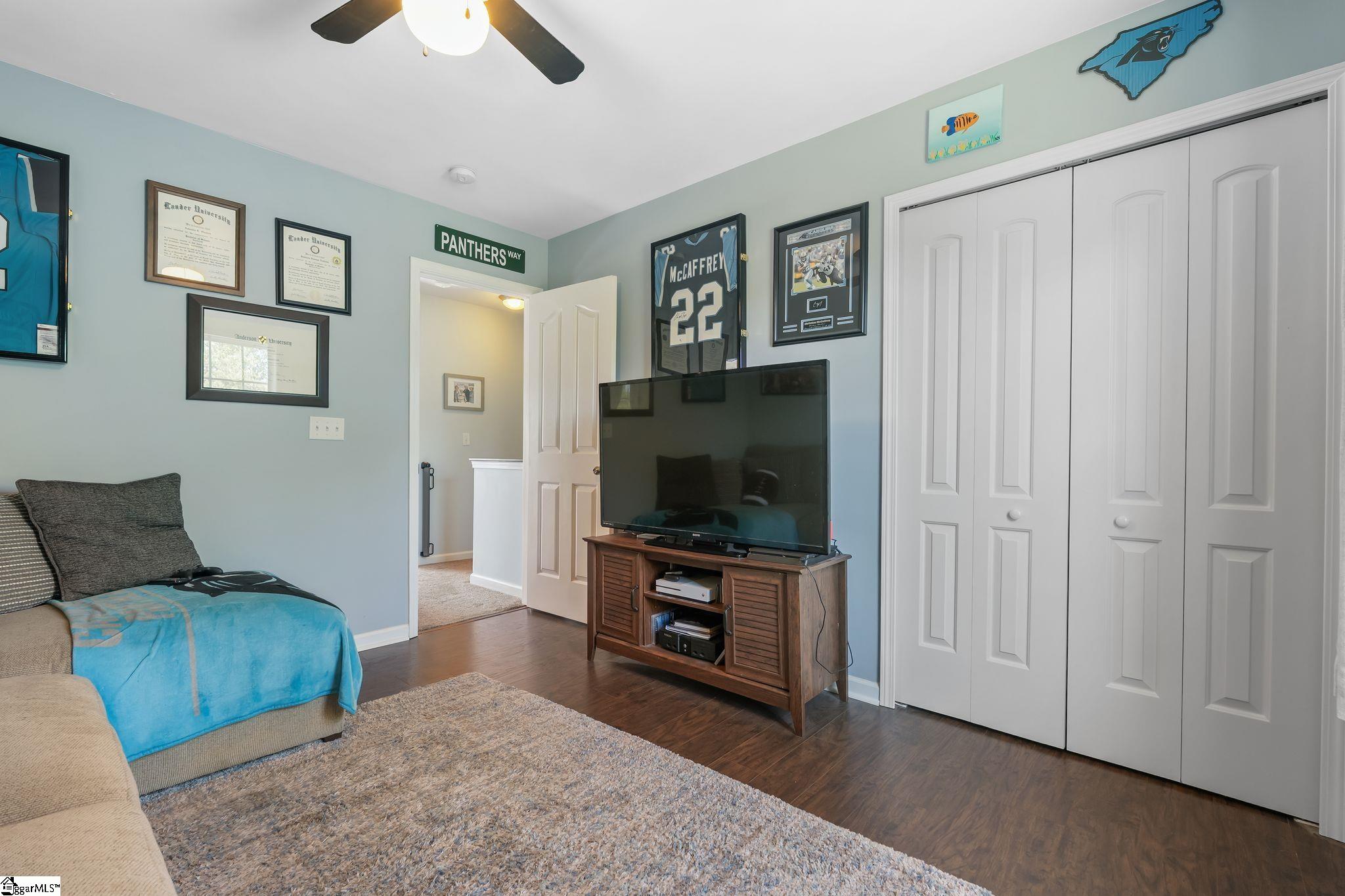 9 Hollow Tree Way Greenville, SC 29605-6430