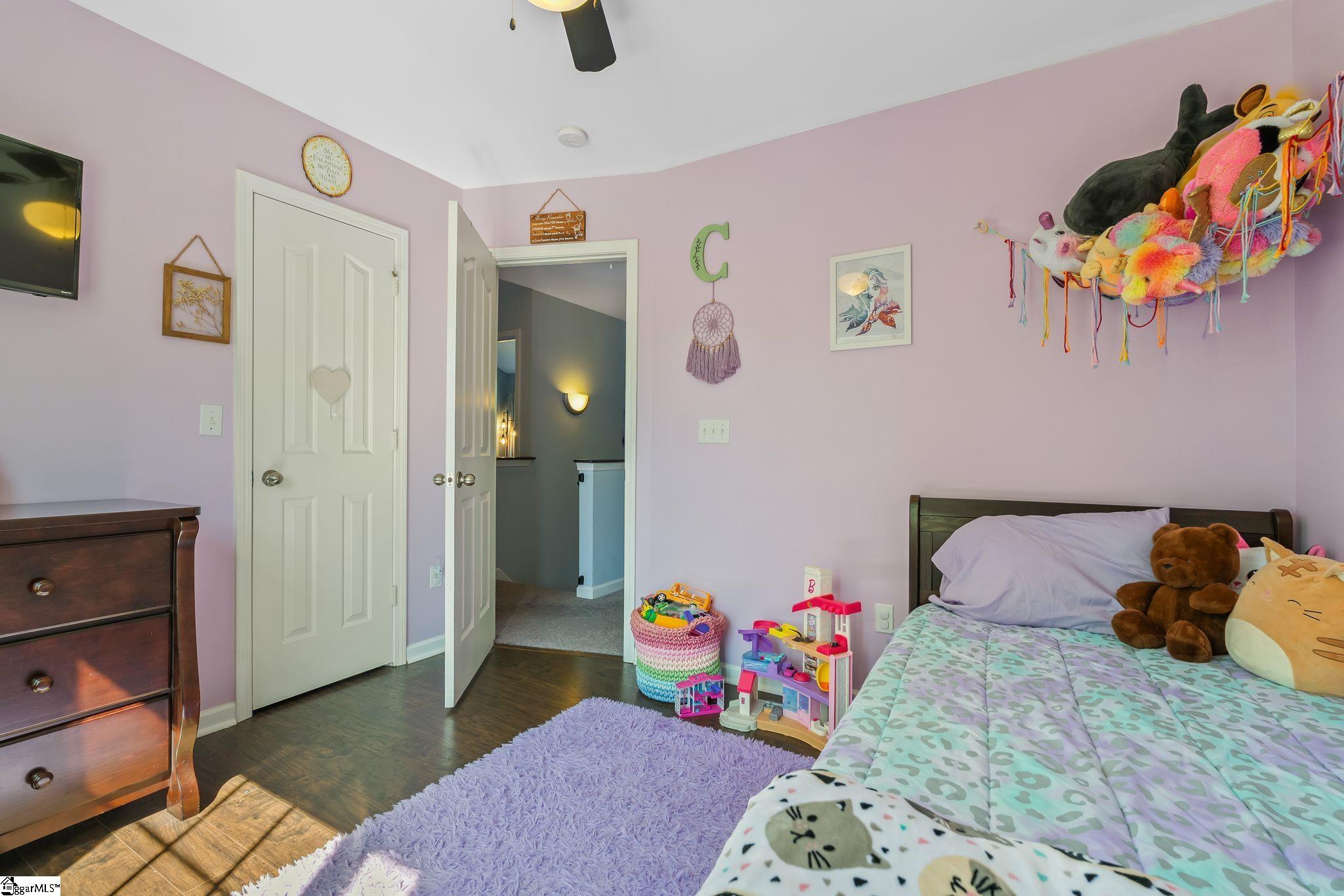 9 Hollow Tree Way Greenville, SC 29605-6430