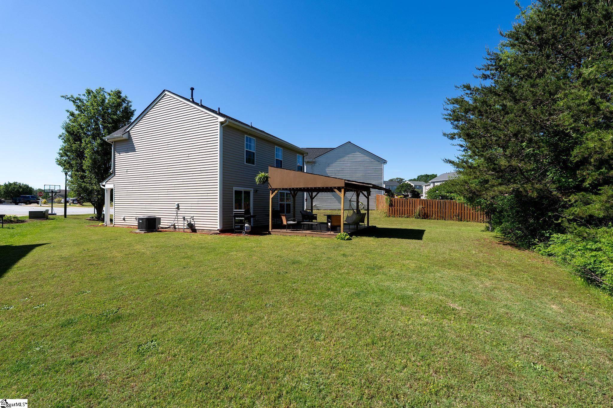 9 Hollow Tree Way Greenville, SC 29605-6430