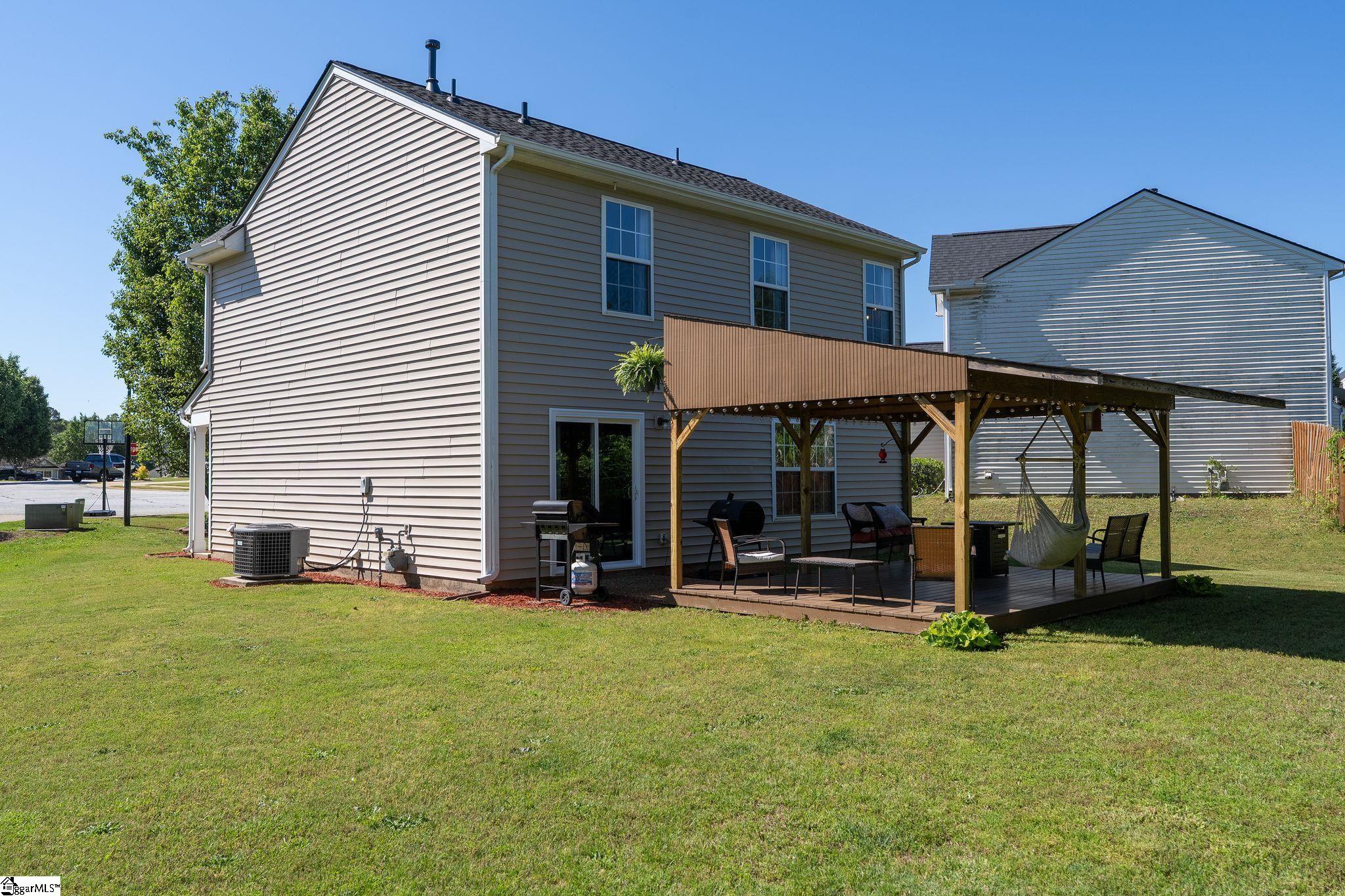 9 Hollow Tree Way Greenville, SC 29605-6430