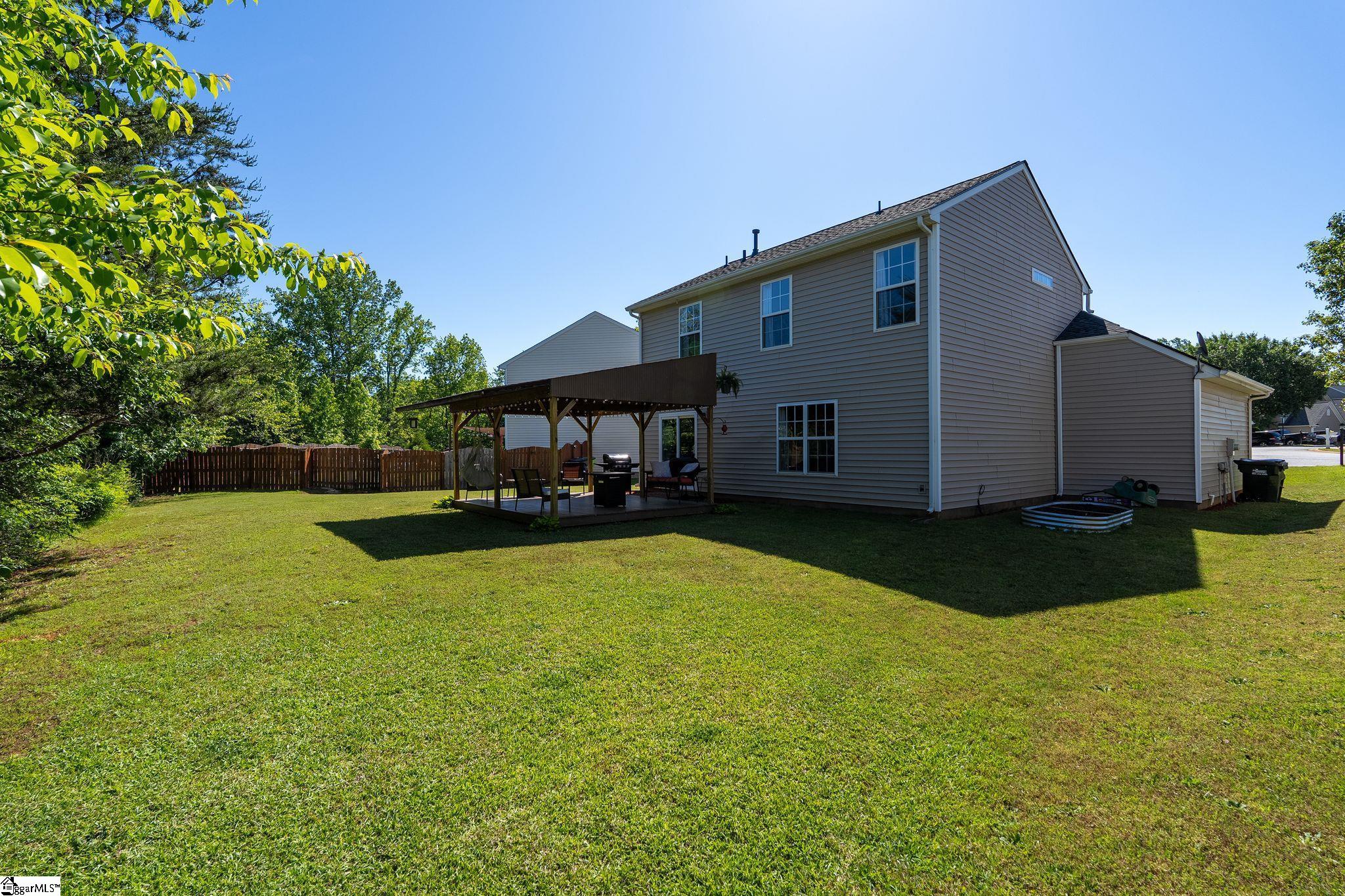 9 Hollow Tree Way Greenville, SC 29605-6430