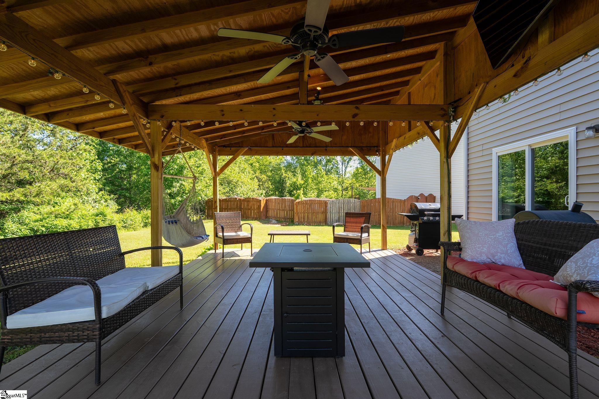 9 Hollow Tree Way Greenville, SC 29605-6430
