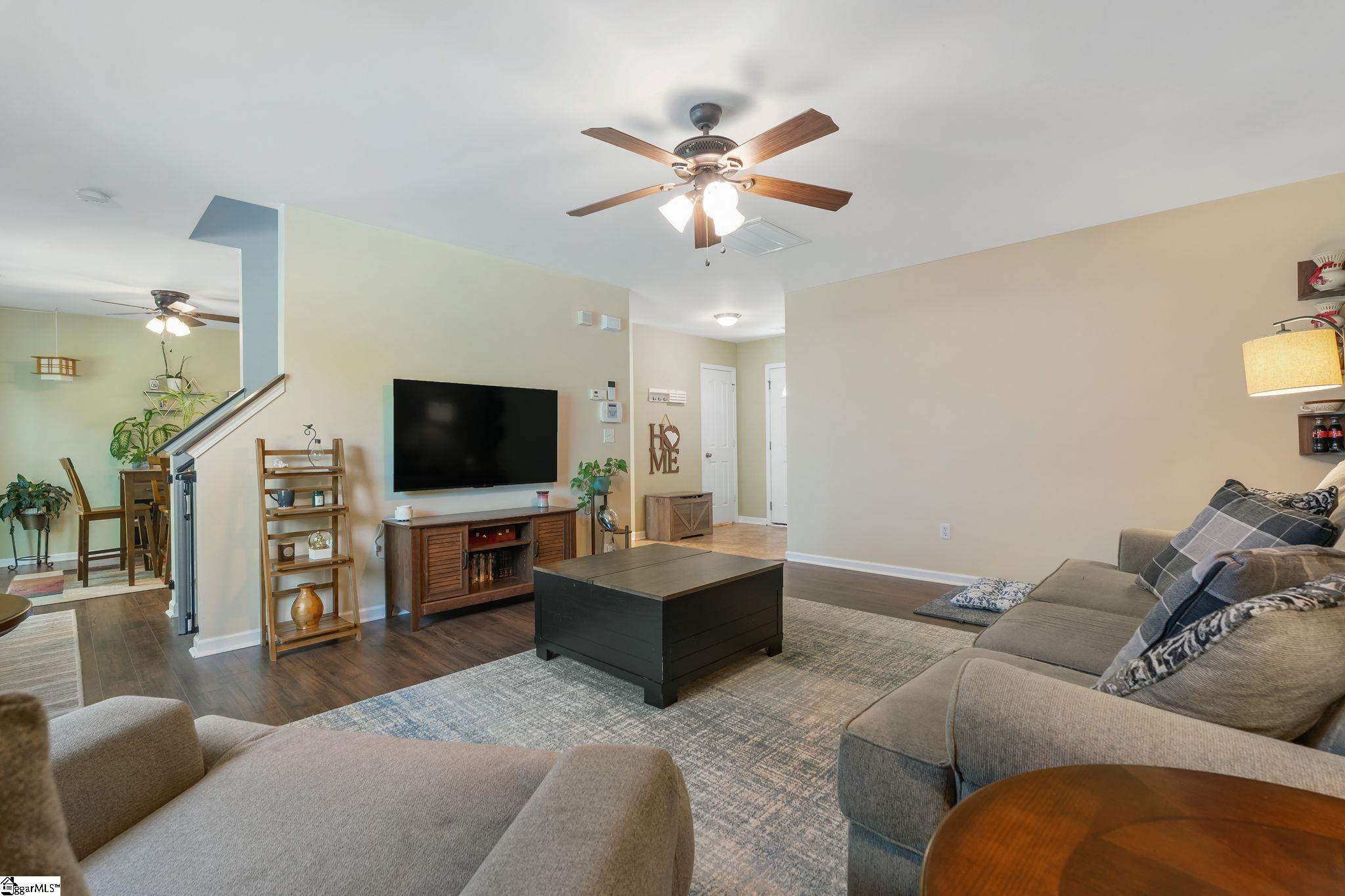9 Hollow Tree Way Greenville, SC 29605-6430