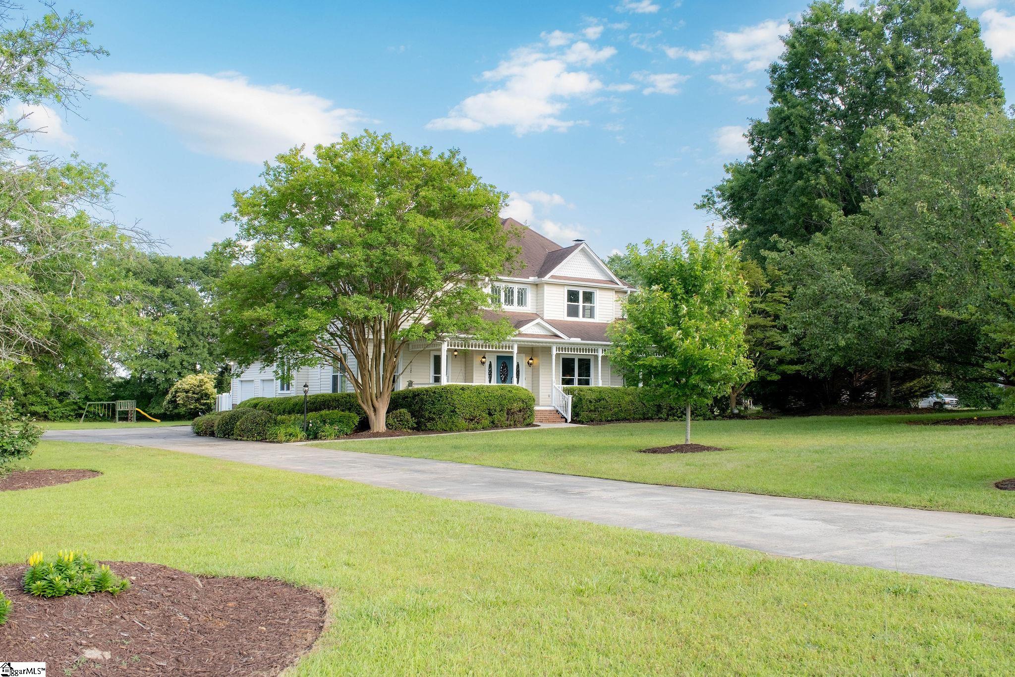106 Knoll Creek Drive Simpsonville, SC 29680