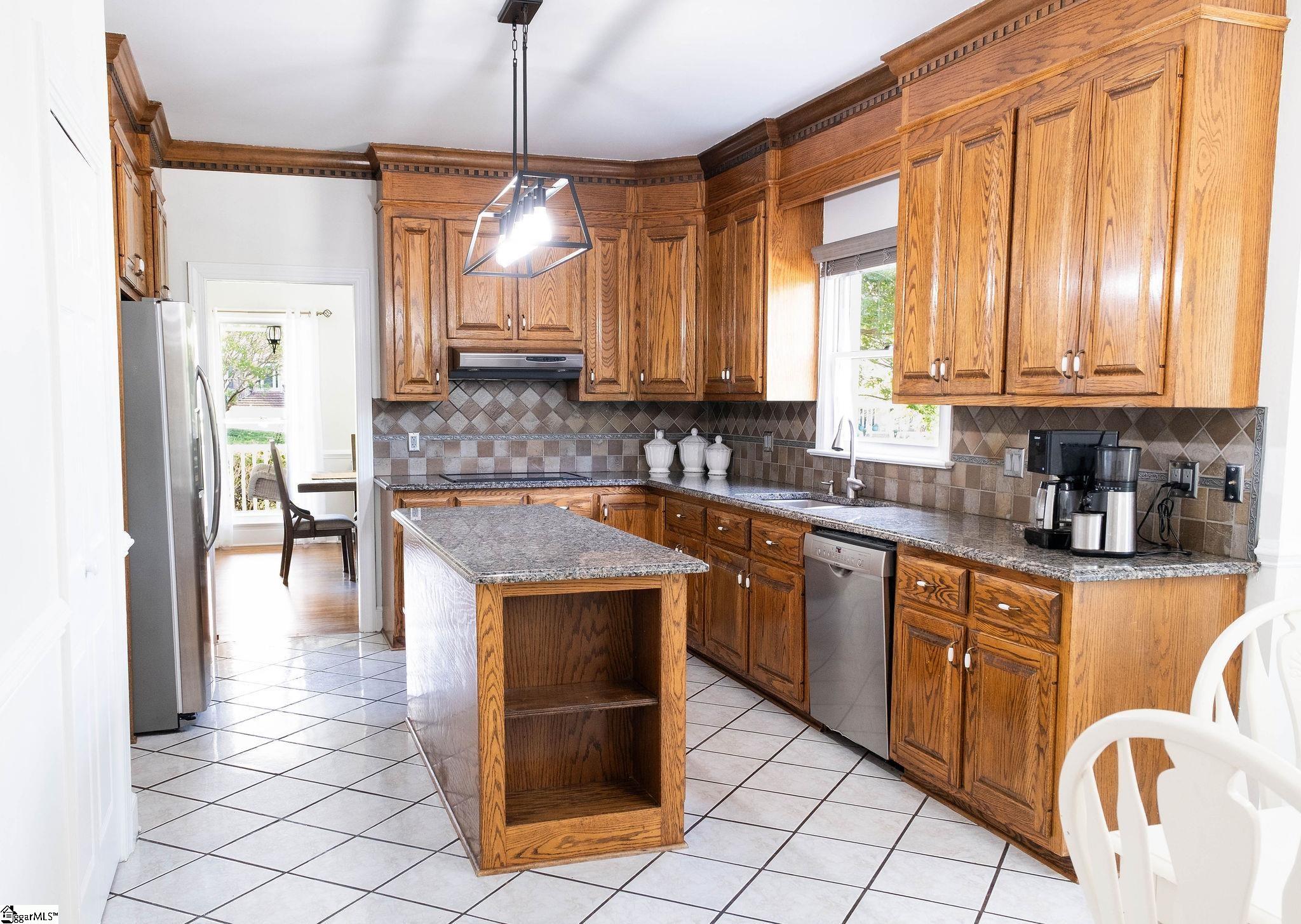 106 Knoll Creek Drive Simpsonville, SC 29680