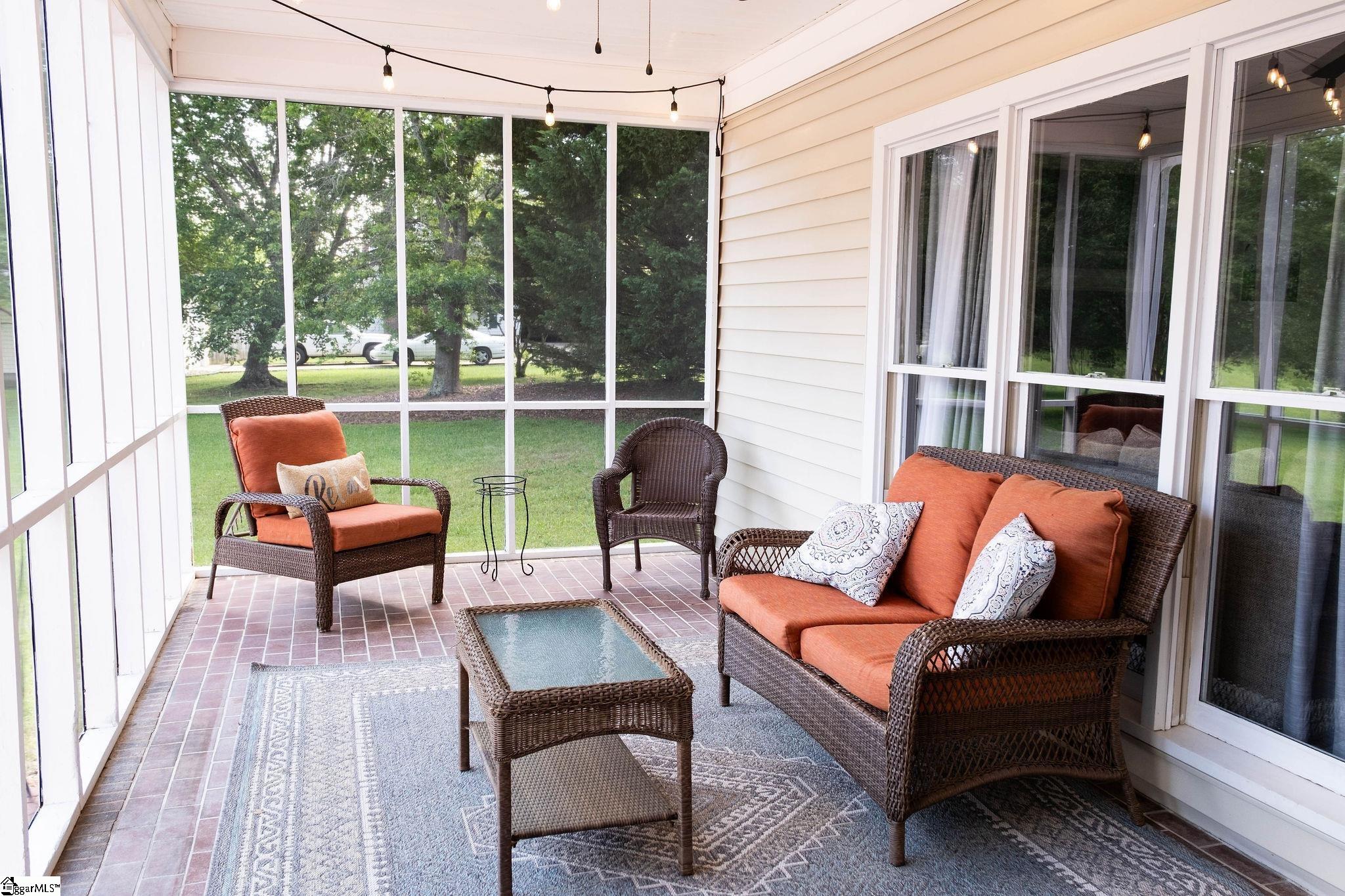 106 Knoll Creek Drive Simpsonville, SC 29680