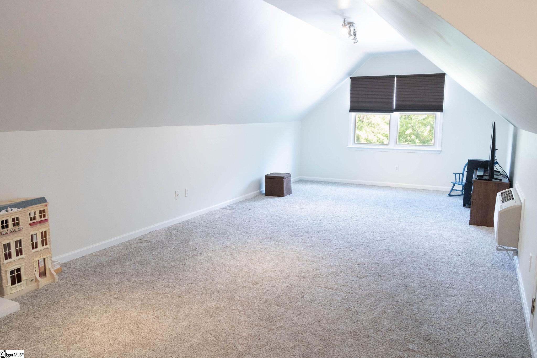 106 Knoll Creek Drive Simpsonville, SC 29680