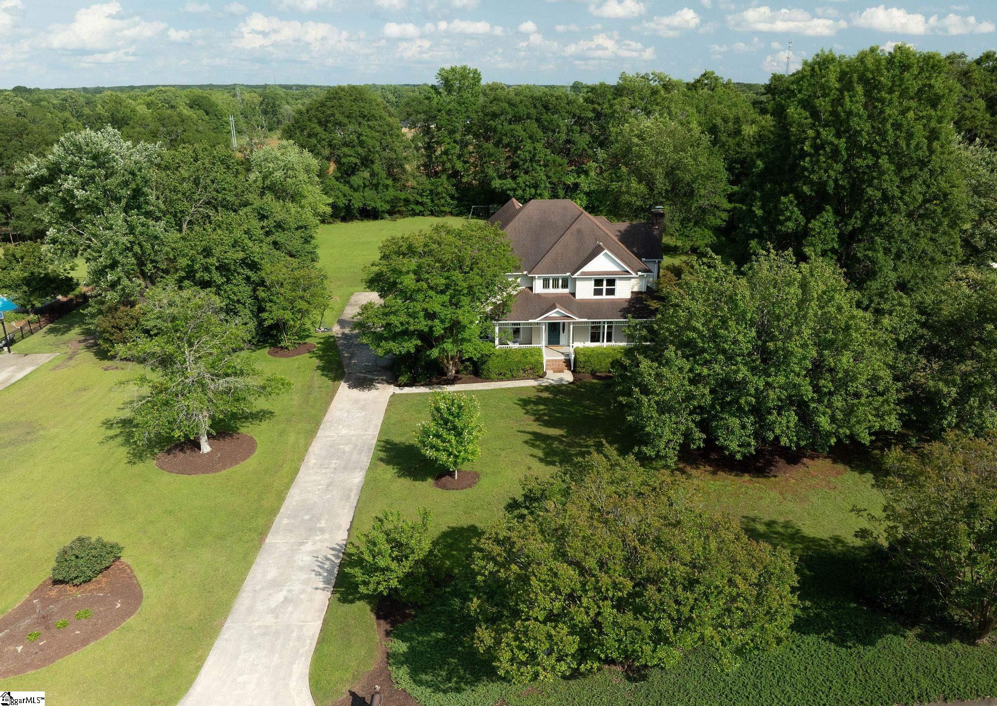 106 Knoll Creek Drive Simpsonville, SC 29680