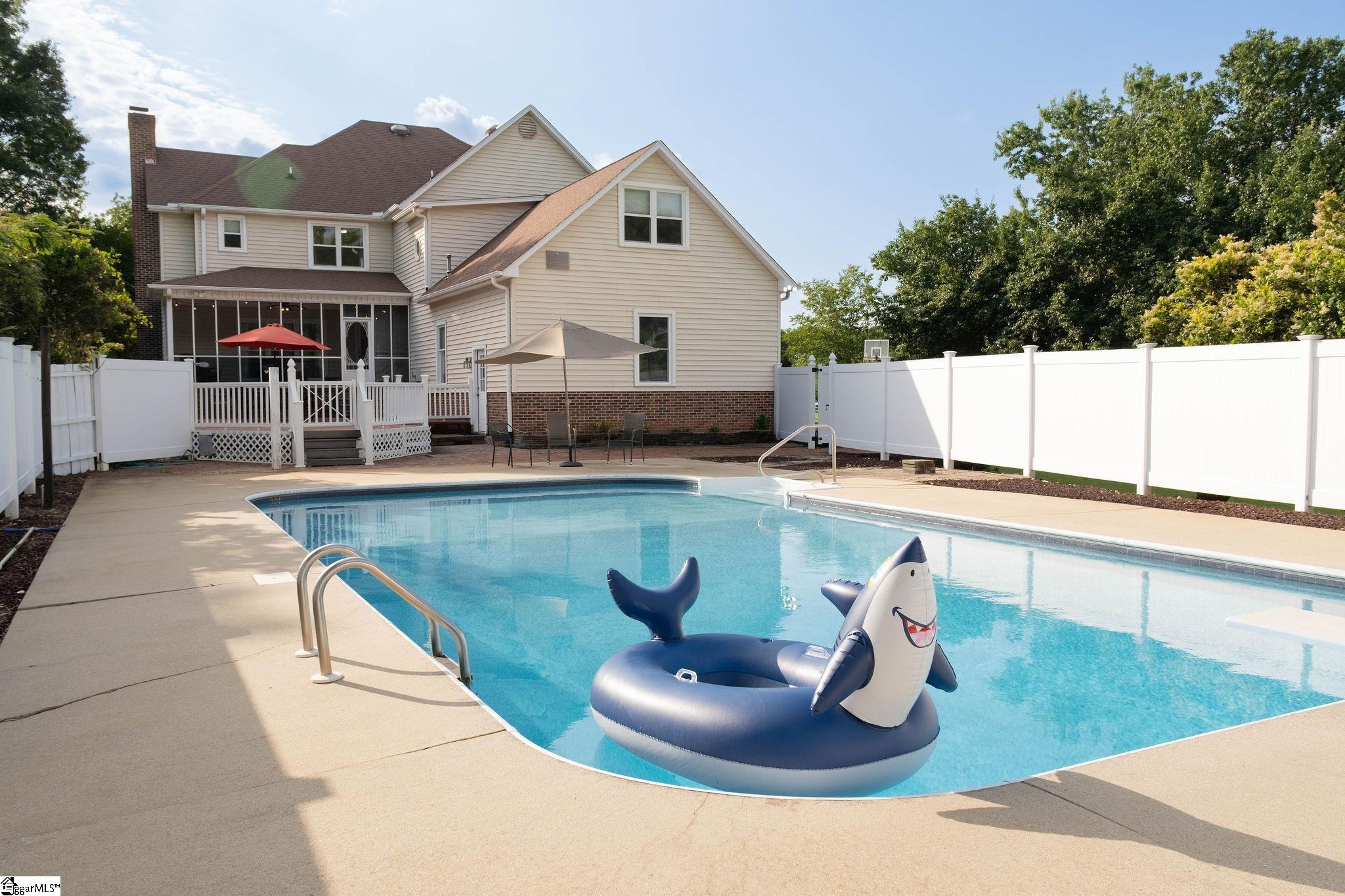 106 Knoll Creek Drive Simpsonville, SC 29680