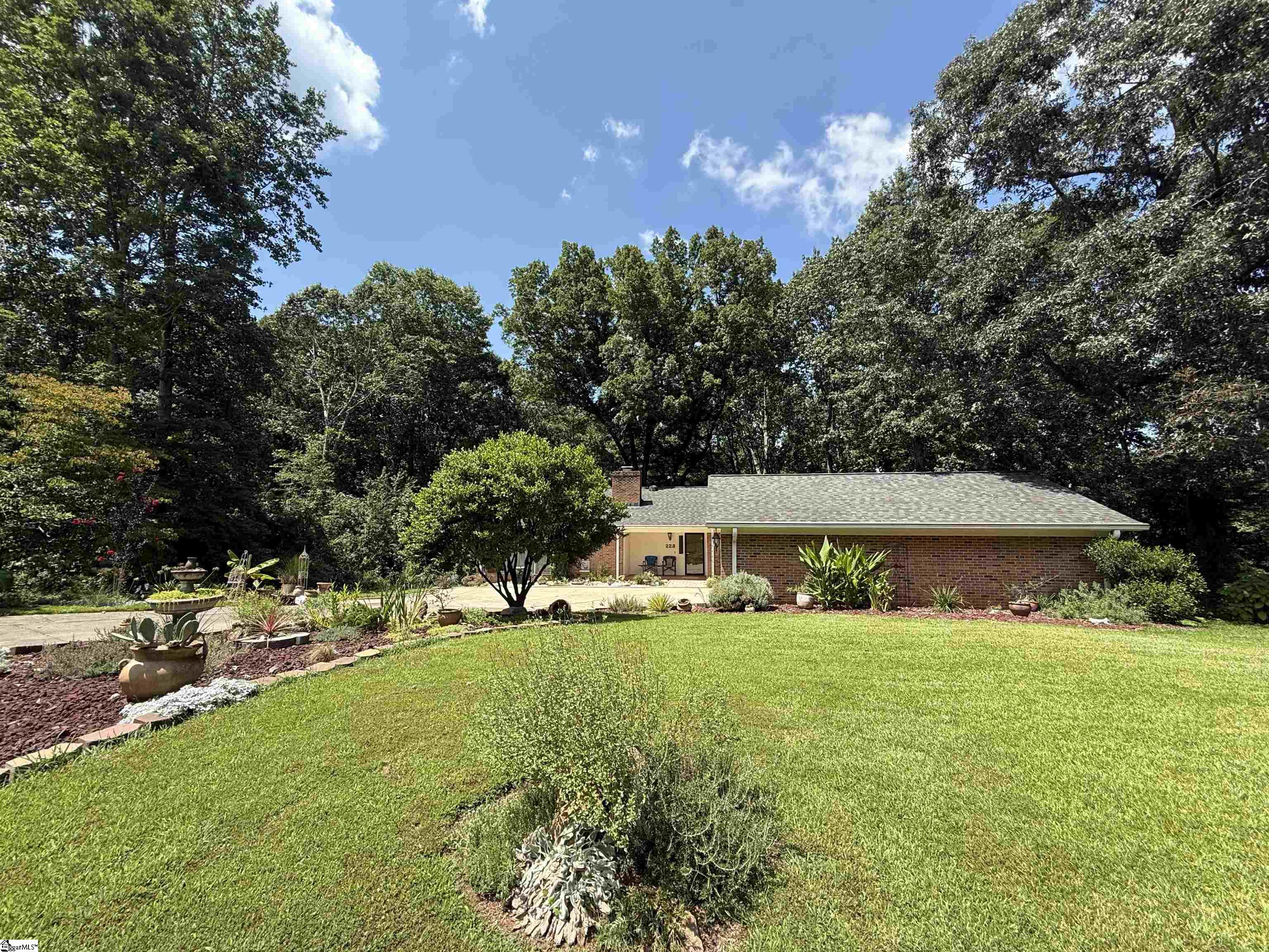 223 Covington Road Greenville, SC 29617-2007
