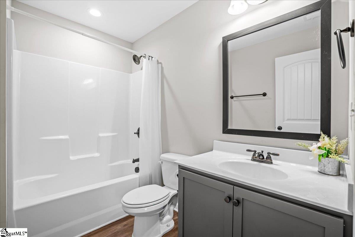 114 Lake Forest Circle Anderson, SC 29625