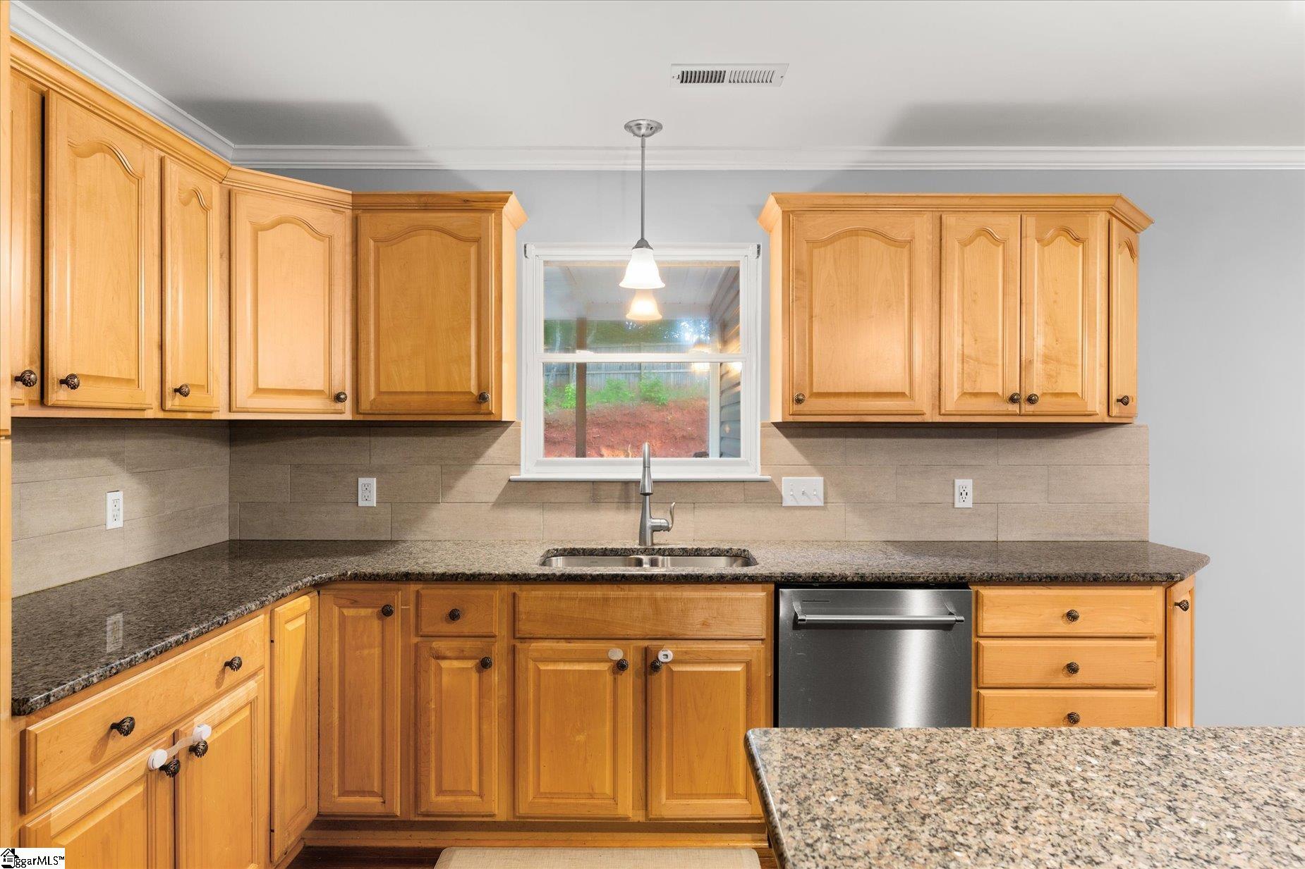 38 Jesse Court Taylors, SC 29687-6714