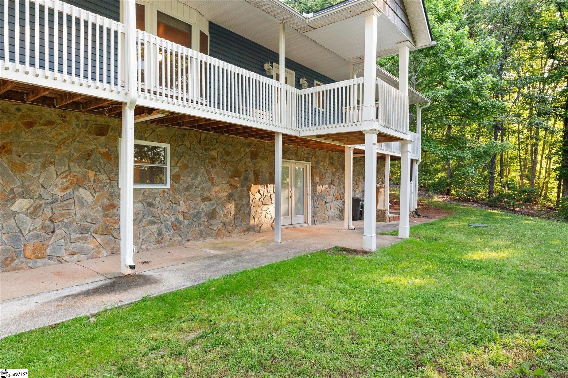 38 Jesse Court Taylors, SC 29687-6714