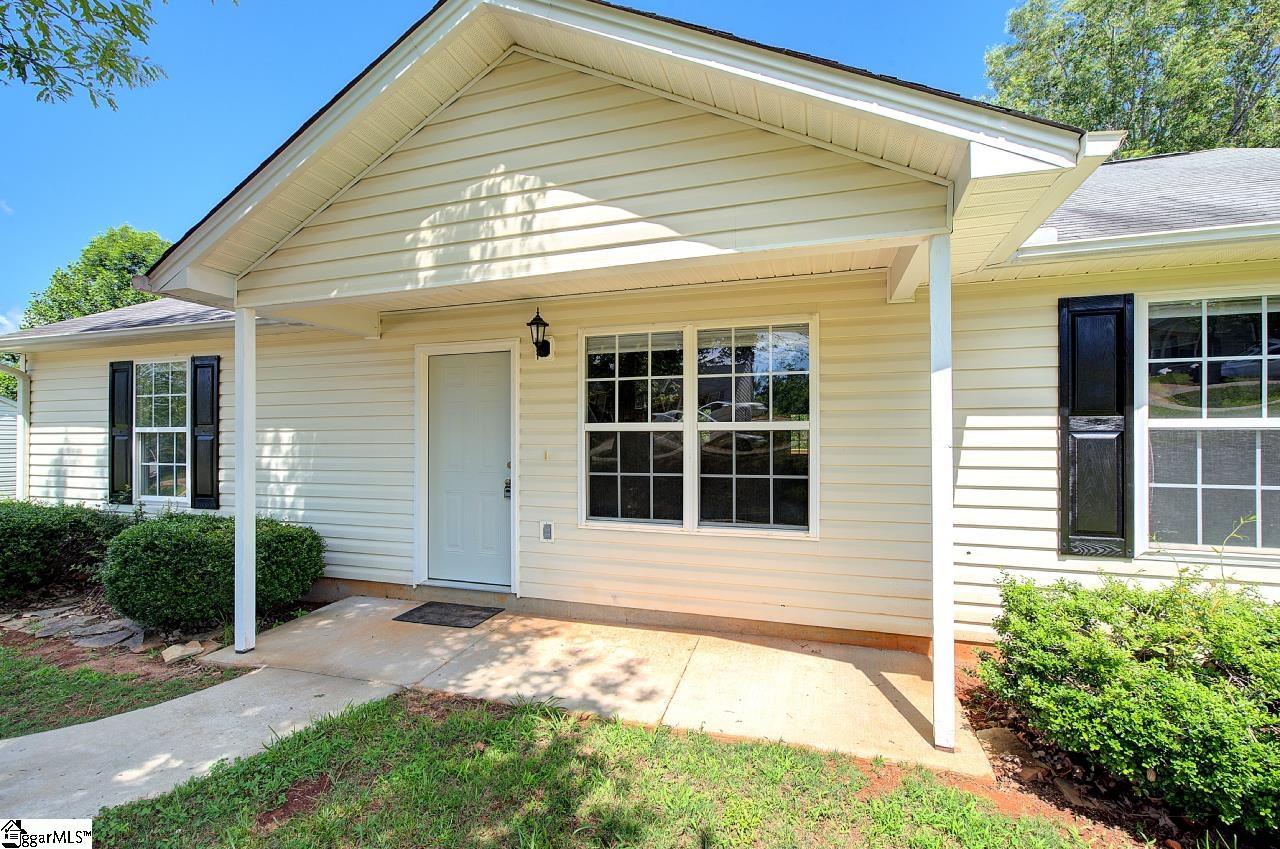 212 Riverbreeze Road Greenville, SC 29611