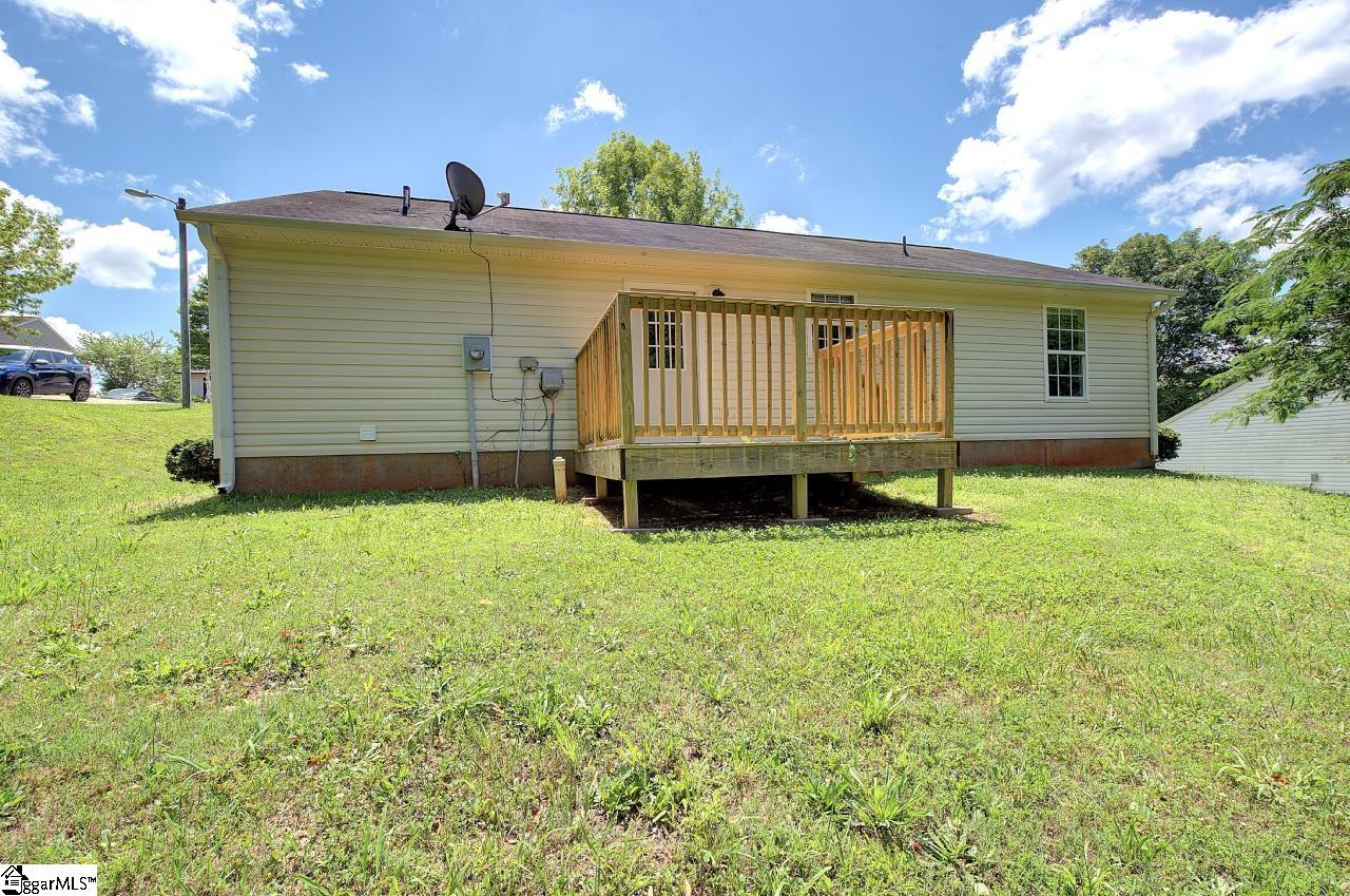 212 Riverbreeze Road Greenville, SC 29611