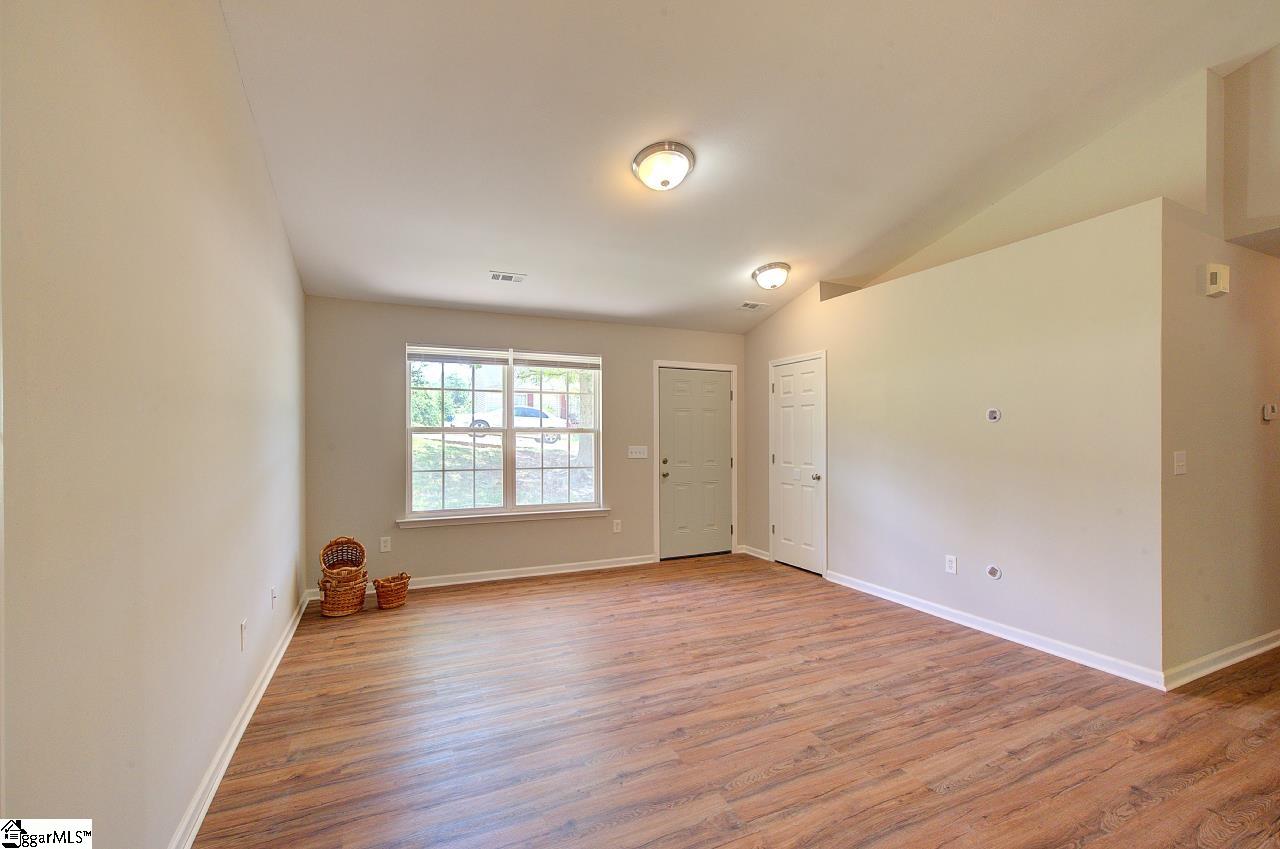 212 Riverbreeze Road Greenville, SC 29611