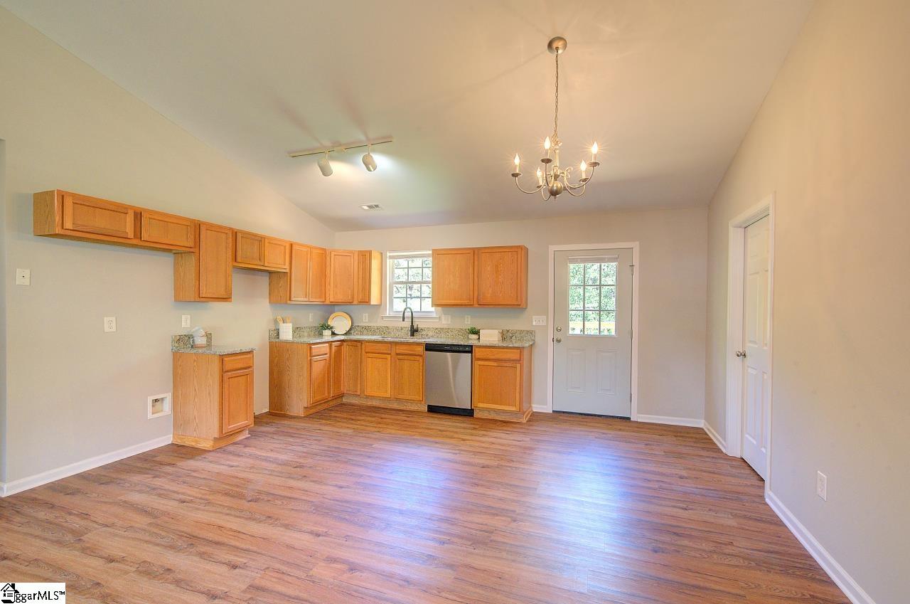 212 Riverbreeze Road Greenville, SC 29611