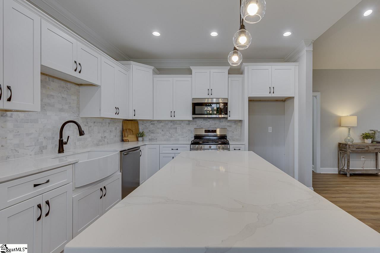629 Mountain View Road Williamston, SC 29697
