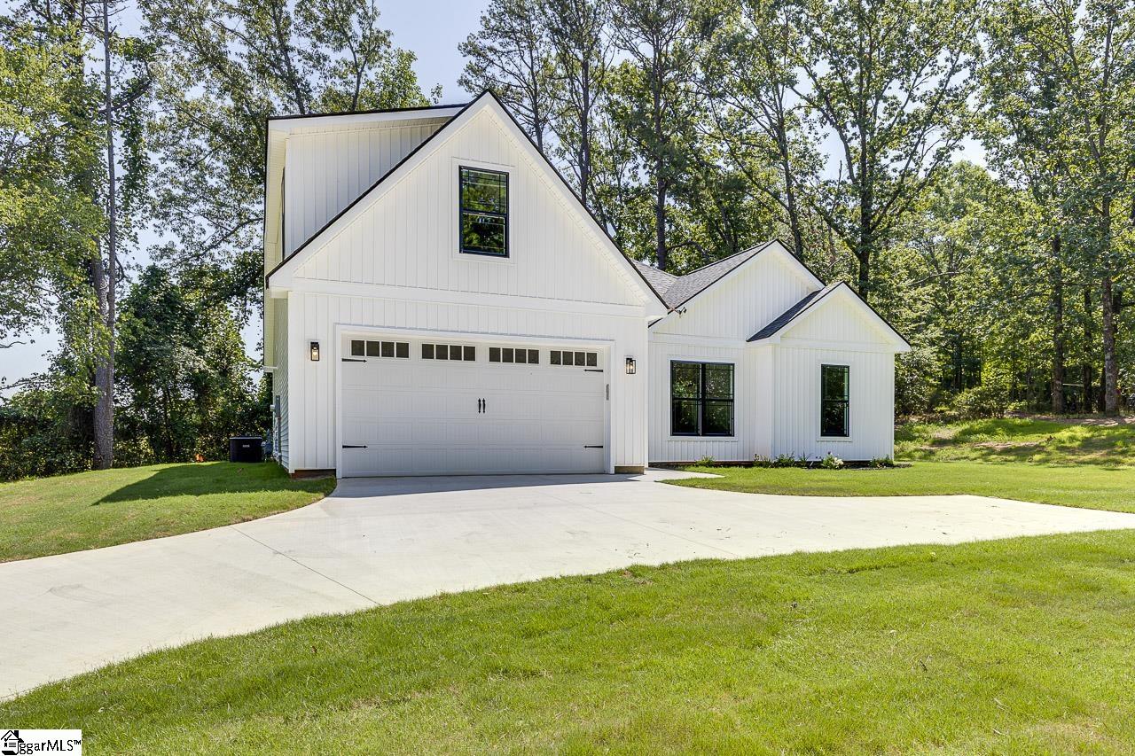 629 Mountain View Road Williamston, SC 29697