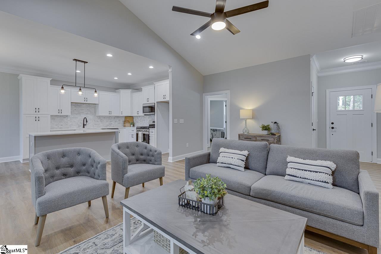 629 Mountain View Road Williamston, SC 29697