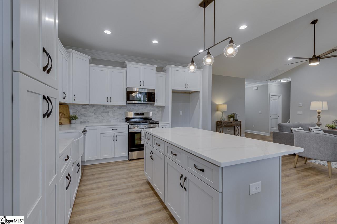 629 Mountain View Road Williamston, SC 29697