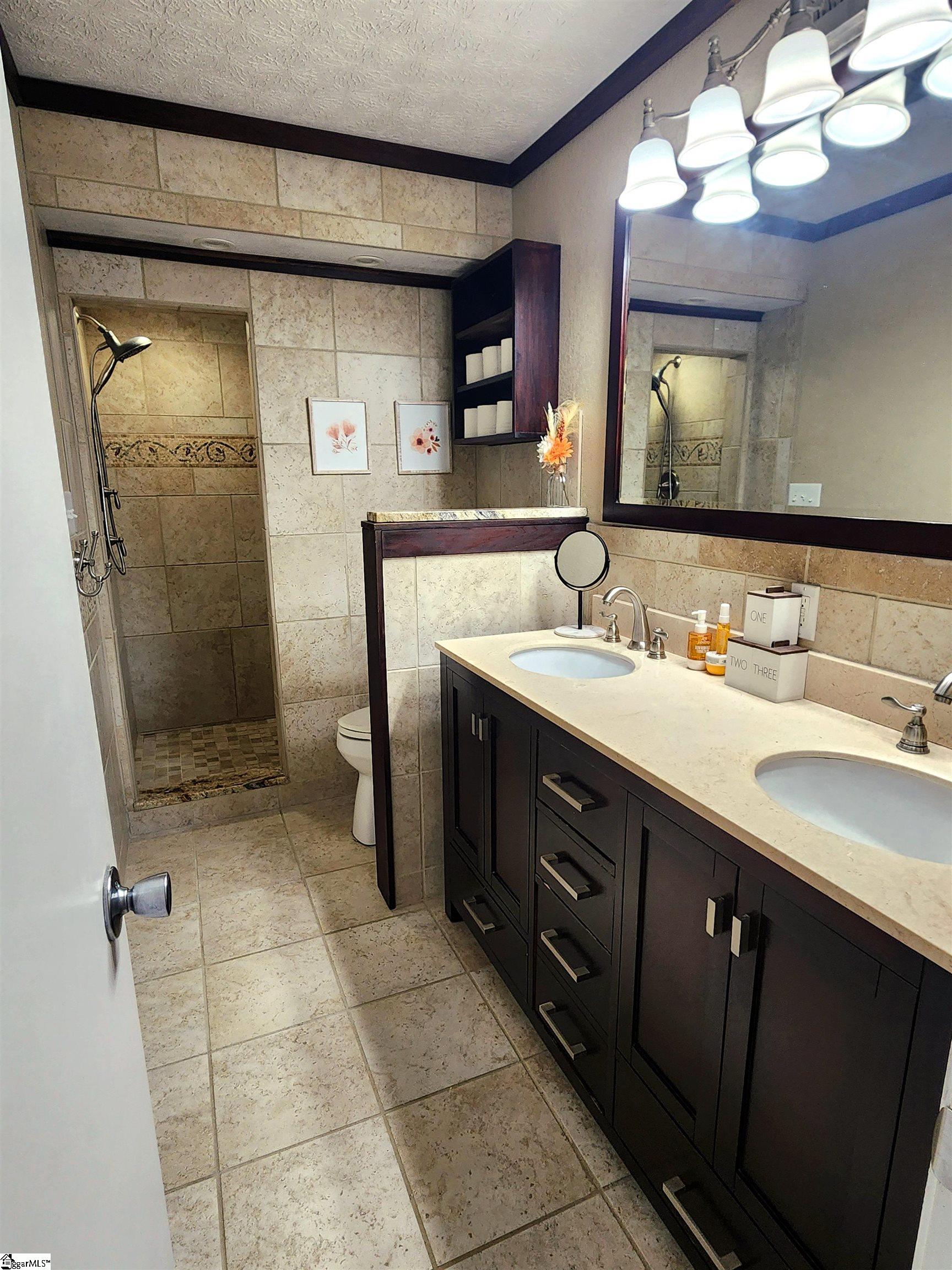 1104 Robert P Jeanes Road Easley, SC 29640