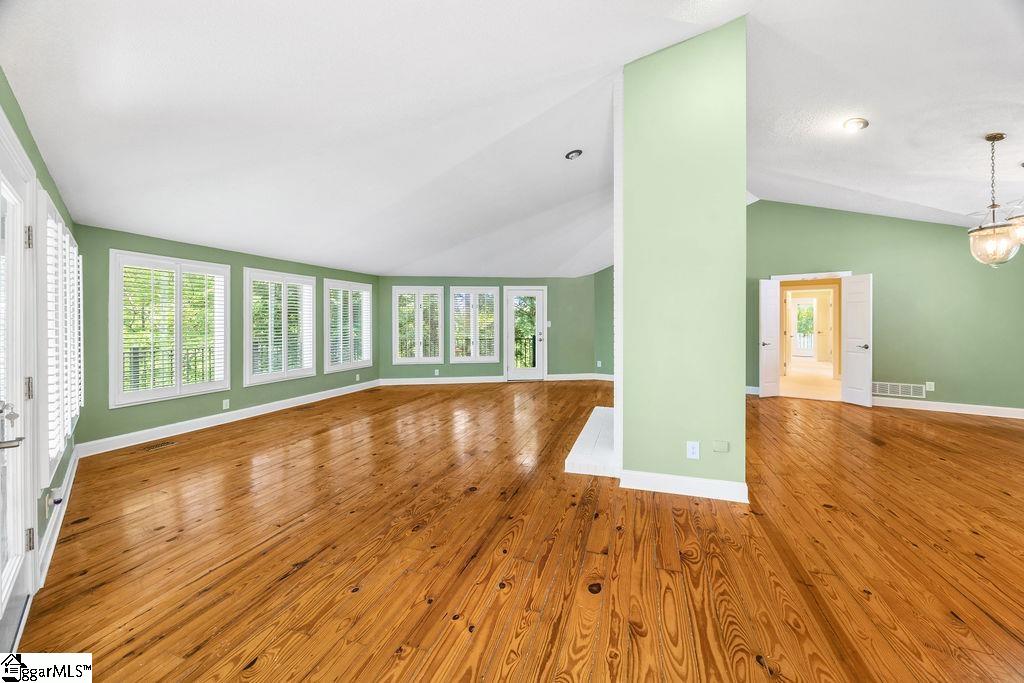 511 Shorecrest Drive Clemson, SC 29631-1477