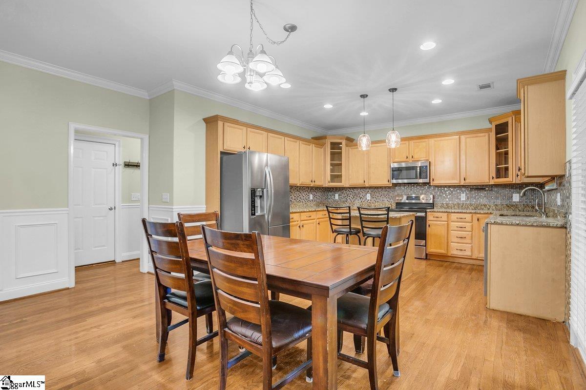 67 Devonhall Way Taylors, SC 29687